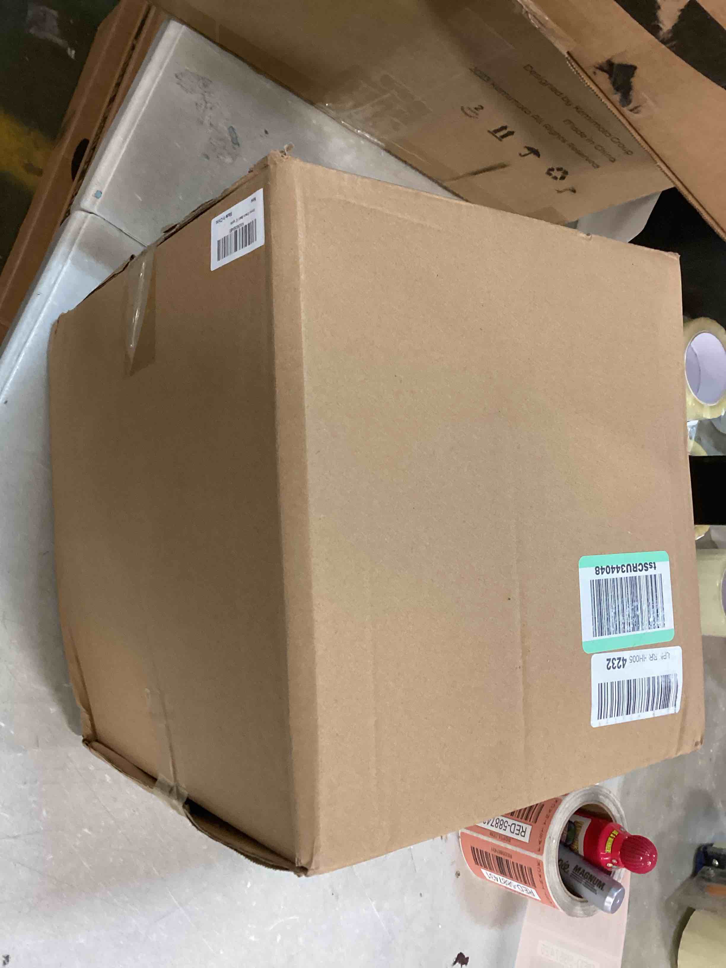 https://s3.amazonaws.com/lotting-images-prod/bidfta/RED5887424_1712248133350.jpeg