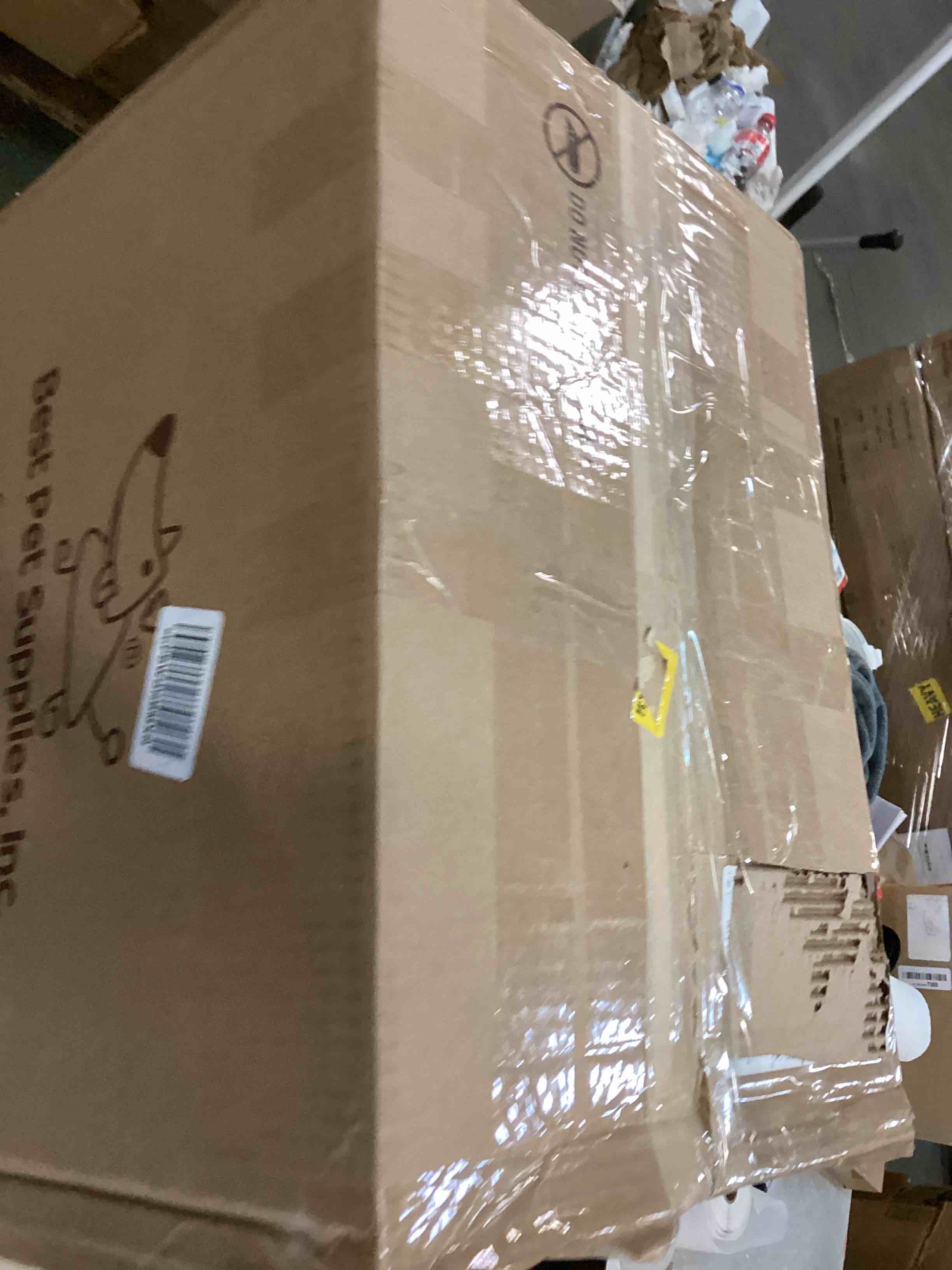 https://s3.amazonaws.com/lotting-images-prod/bidfta/RED5887470_1712259439601.jpeg