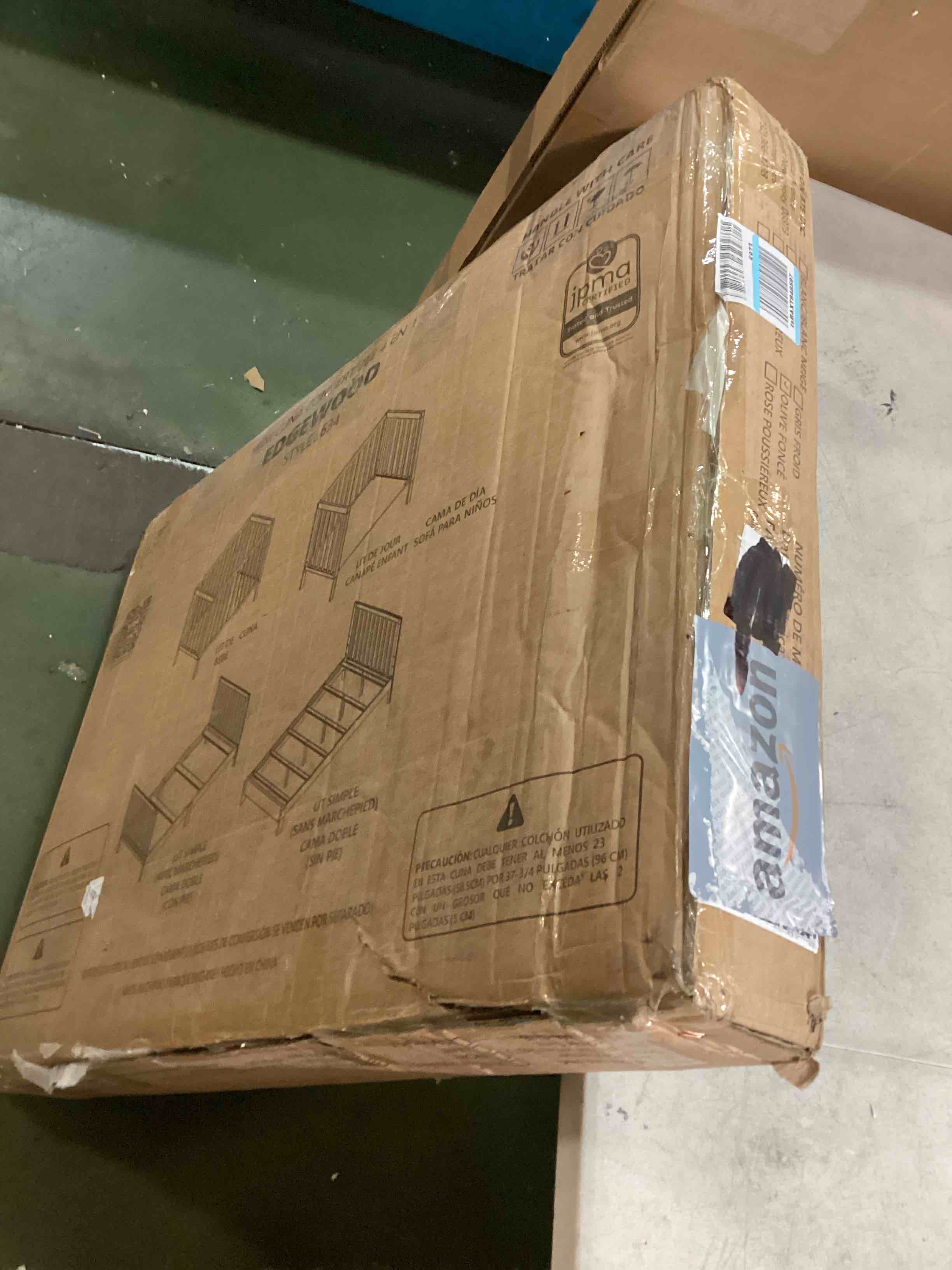 https://s3.amazonaws.com/lotting-images-prod/bidfta/RED5887596_1713278078125.jpeg