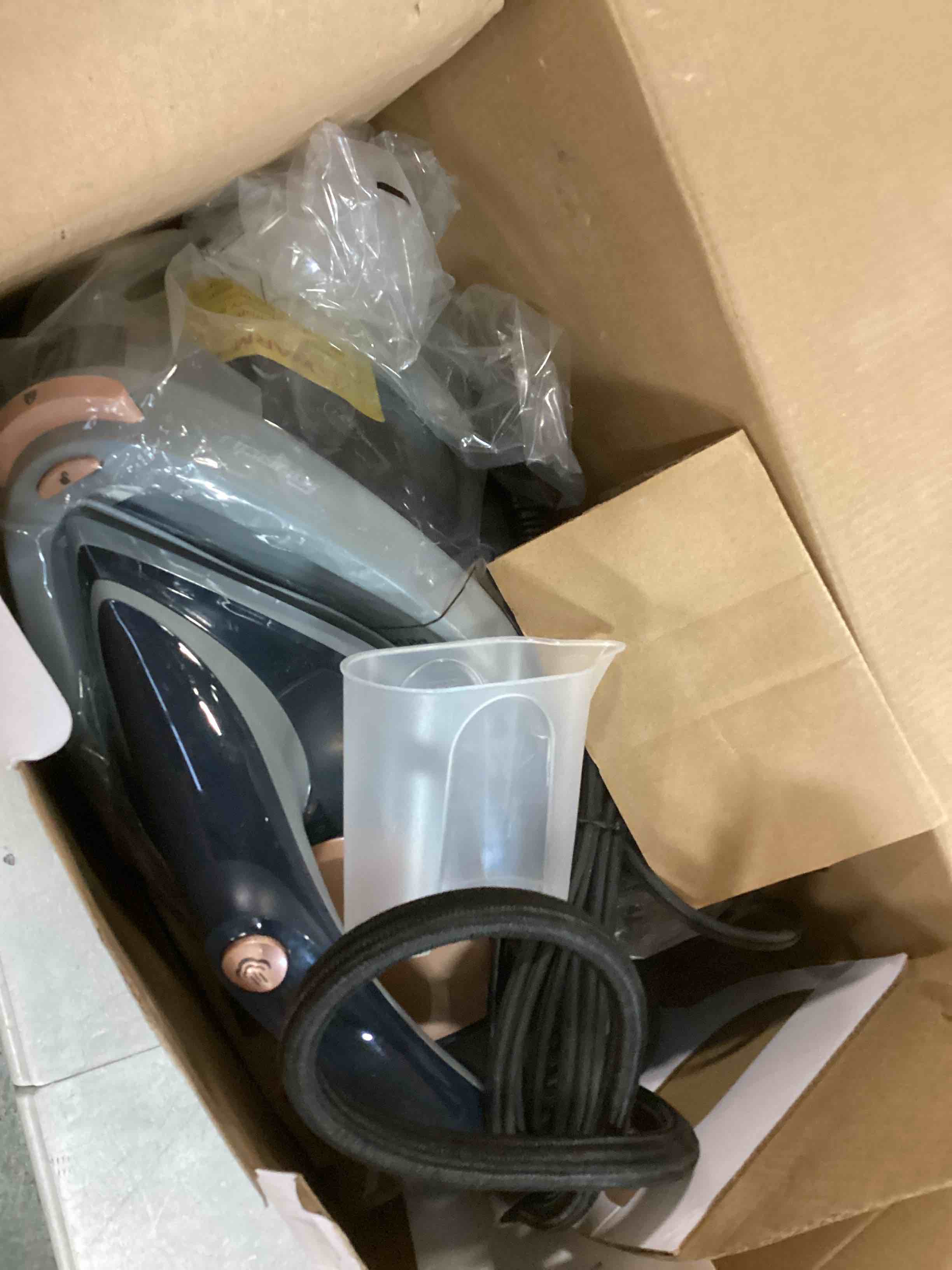 https://s3.amazonaws.com/lotting-images-prod/bidfta/RED5887782_1713356846272.jpeg