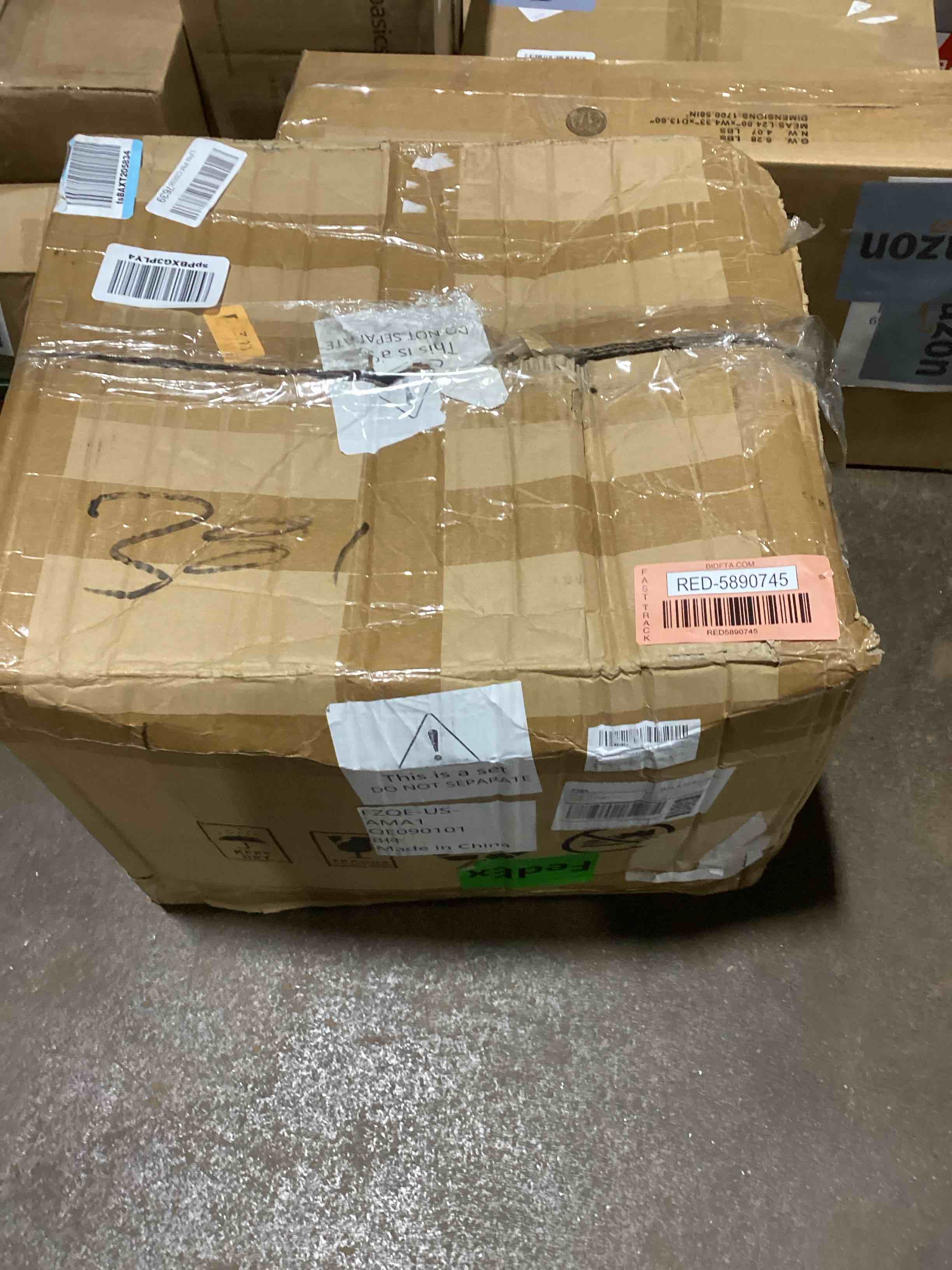 https://s3.amazonaws.com/lotting-images-prod/bidfta/RED5890745_1724259471206.jpeg