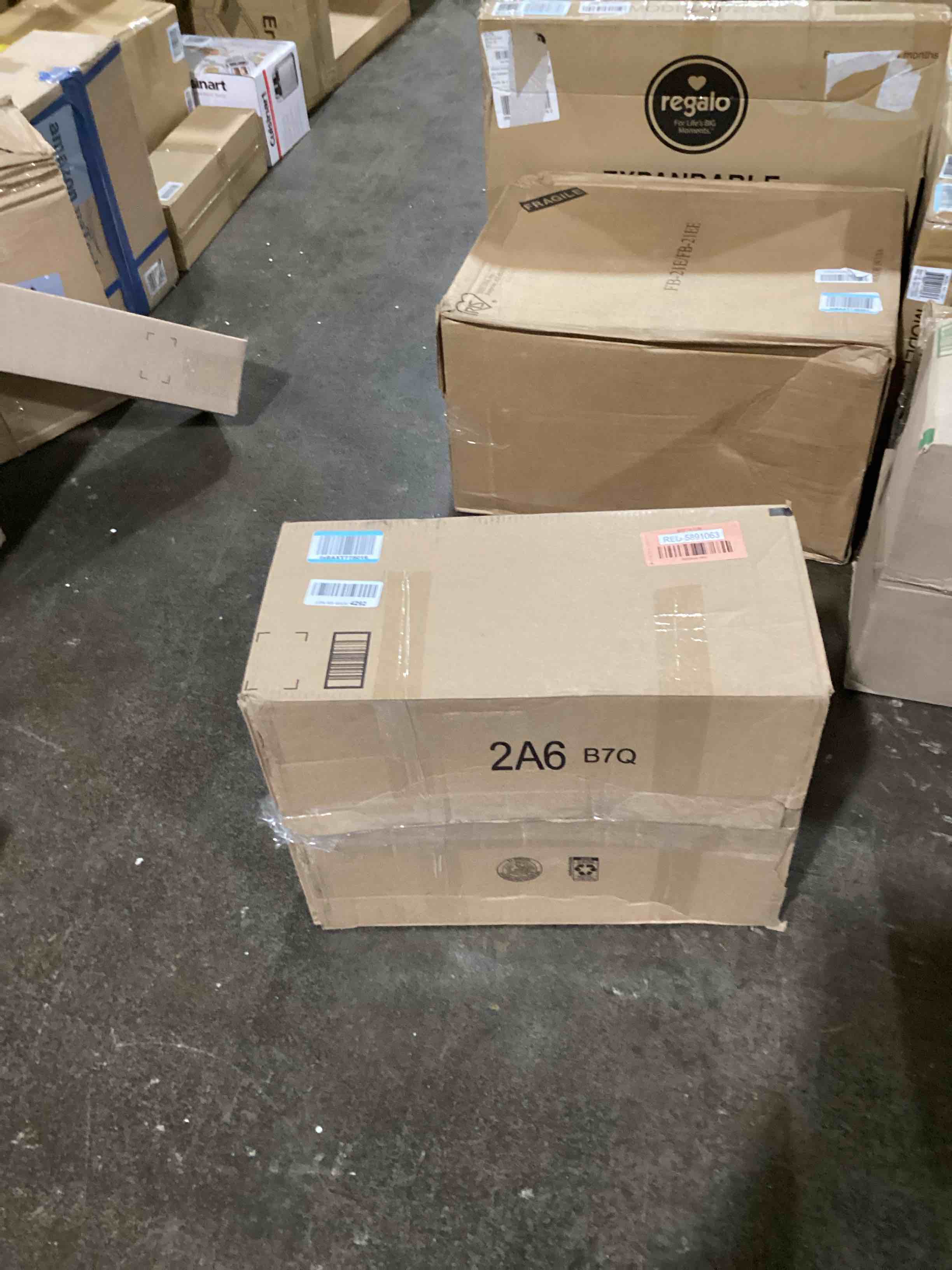 https://s3.amazonaws.com/lotting-images-prod/bidfta/RED5891063_1723649733300.jpeg