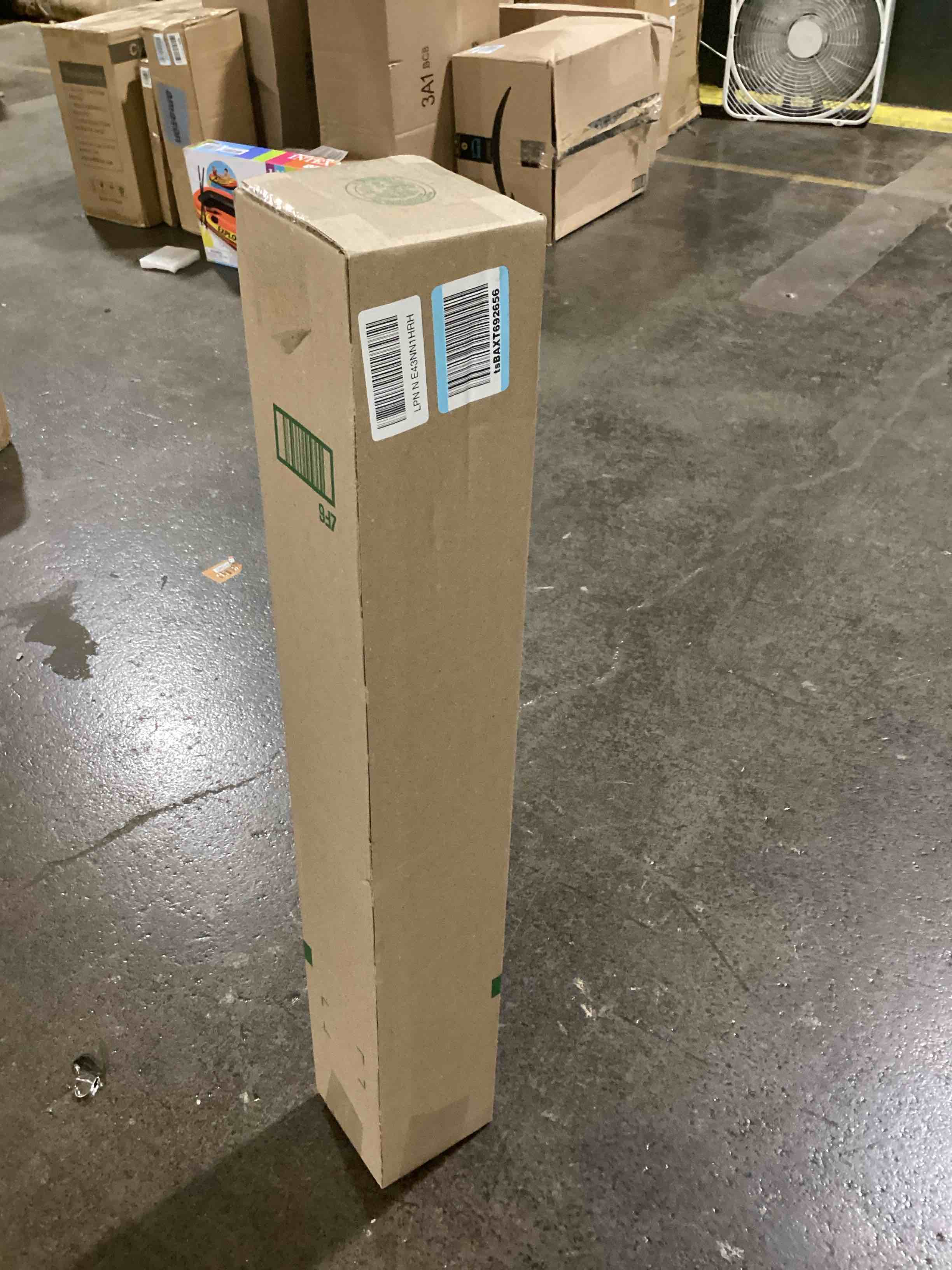 https://s3.amazonaws.com/lotting-images-prod/bidfta/RED5891080_1723650887999.jpeg