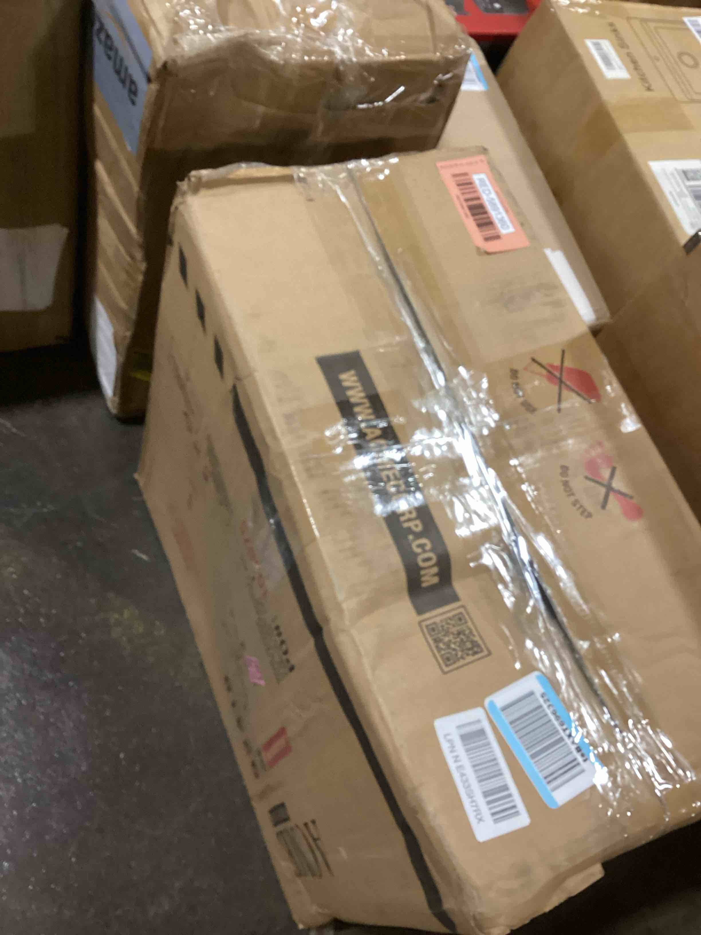 https://s3.amazonaws.com/lotting-images-prod/bidfta/RED5891360_1723755142509.jpeg
