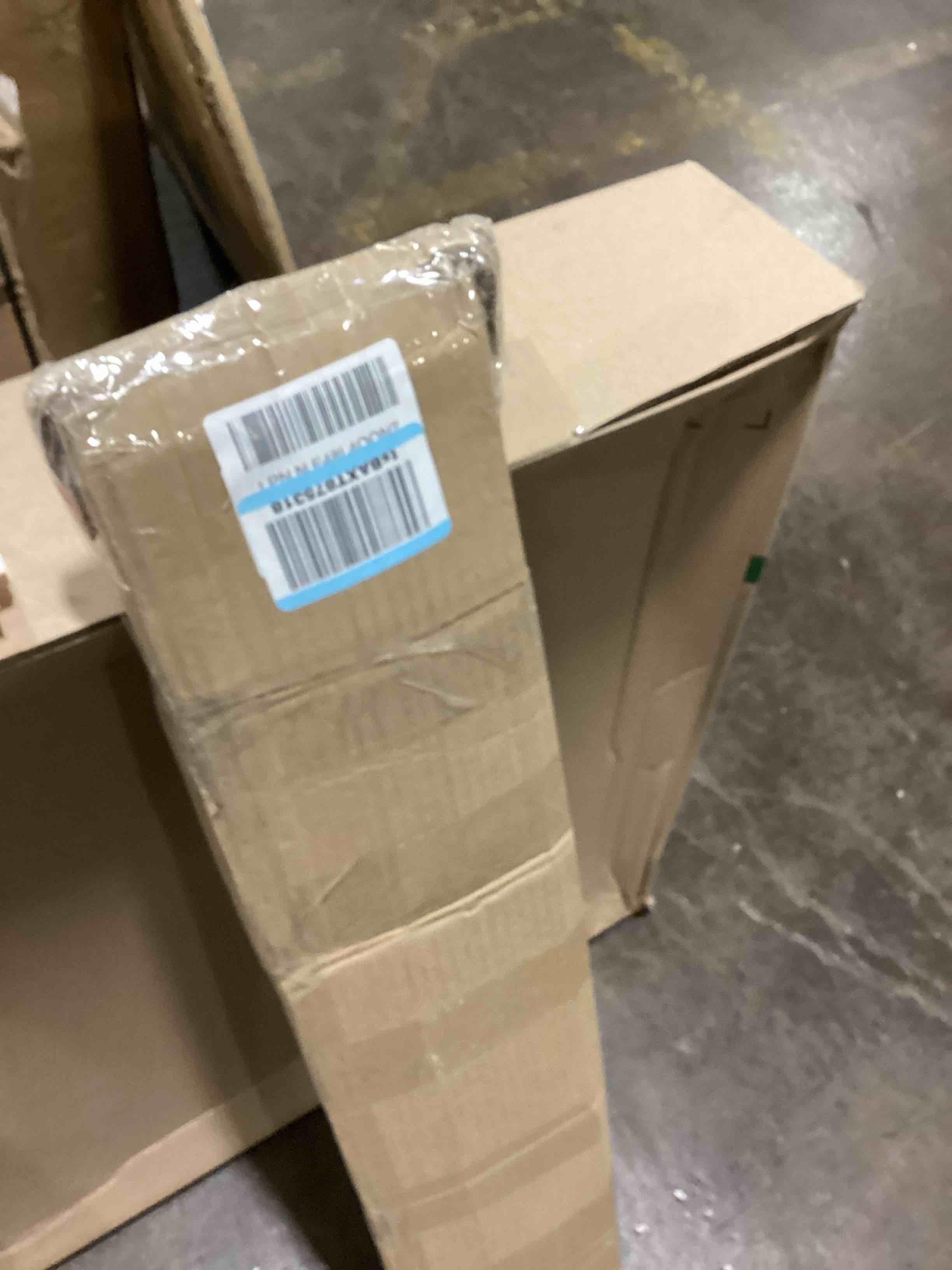 https://s3.amazonaws.com/lotting-images-prod/bidfta/RED5892482_1722616516383.jpeg