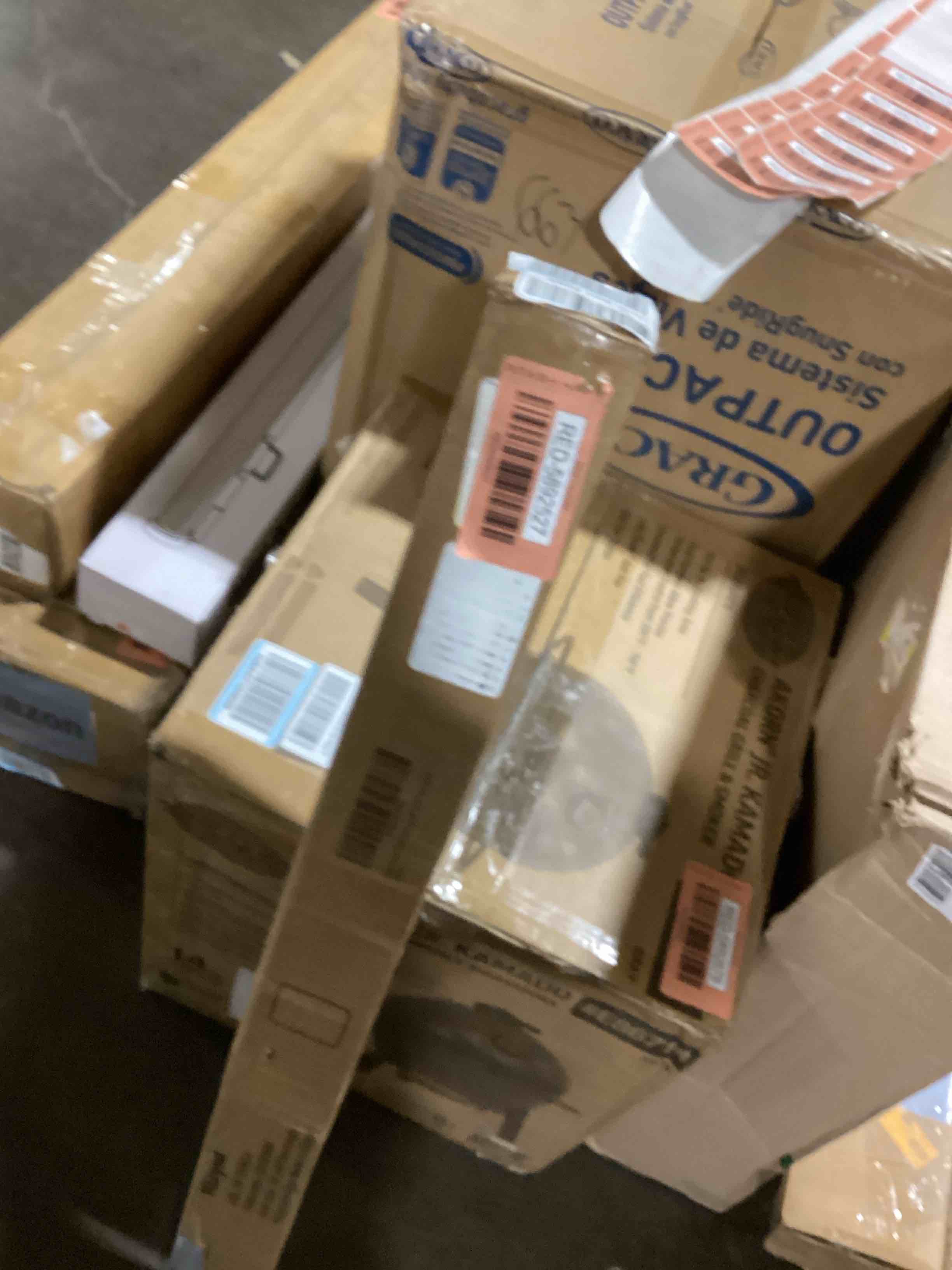 https://s3.amazonaws.com/lotting-images-prod/bidfta/RED5892527_1722886942166.jpeg