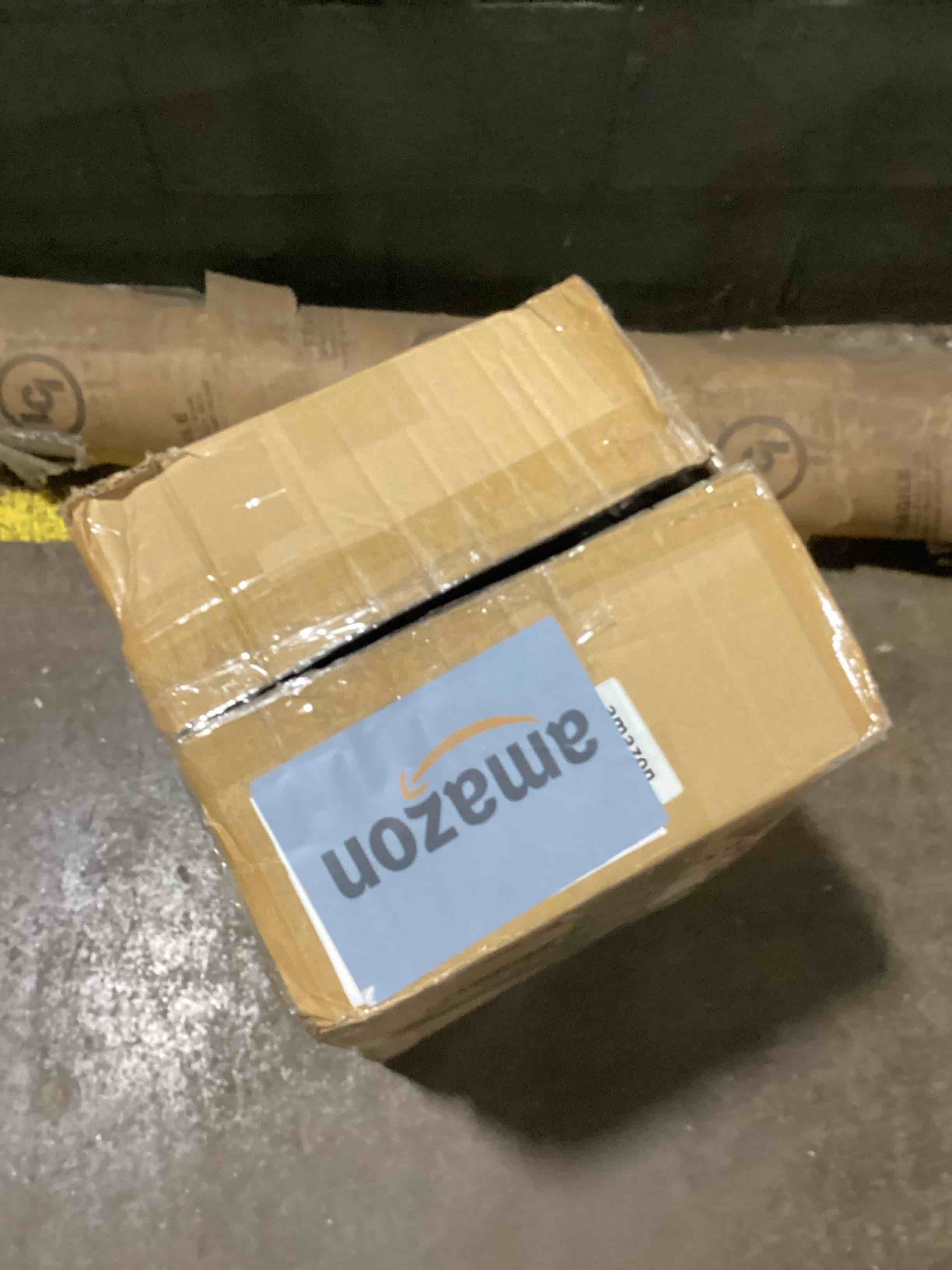 https://s3.amazonaws.com/lotting-images-prod/bidfta/RED5892606_1722629914610.jpeg
