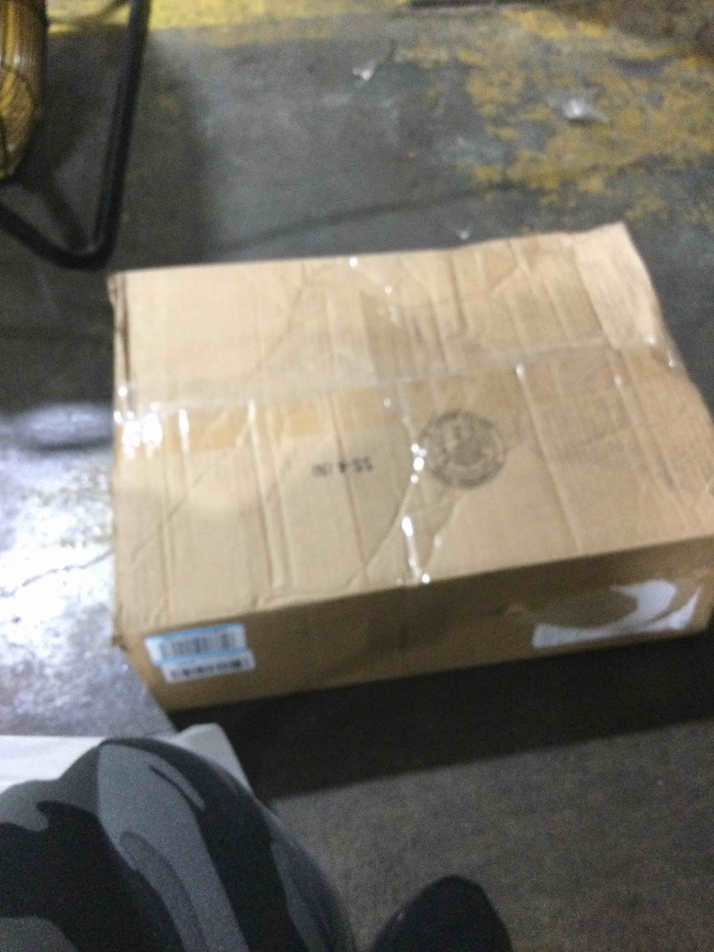 https://s3.amazonaws.com/lotting-images-prod/bidfta/RED5894397_1722627119588.jpeg