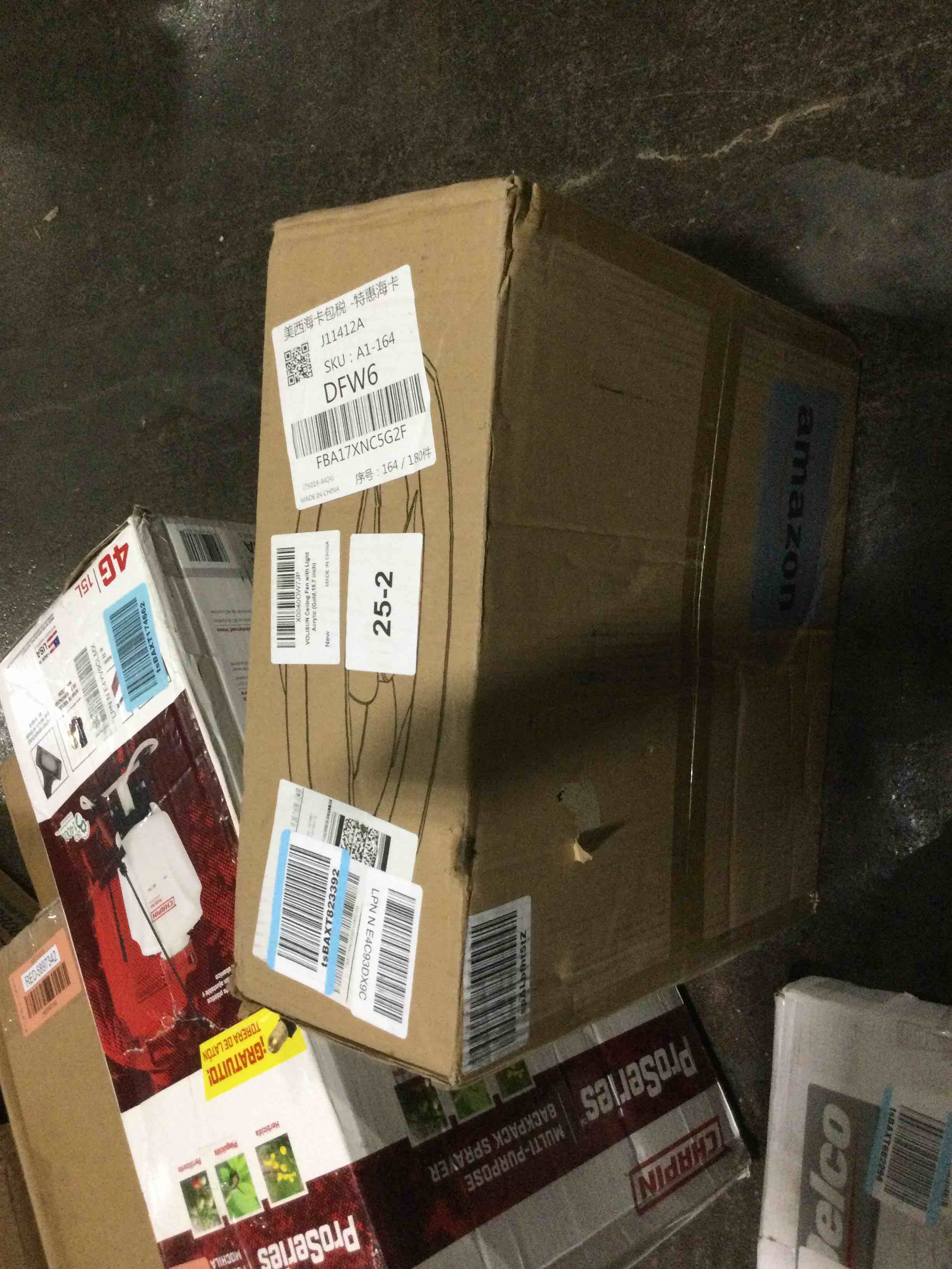 https://s3.amazonaws.com/lotting-images-prod/bidfta/RED5897336_1721409896991.jpeg