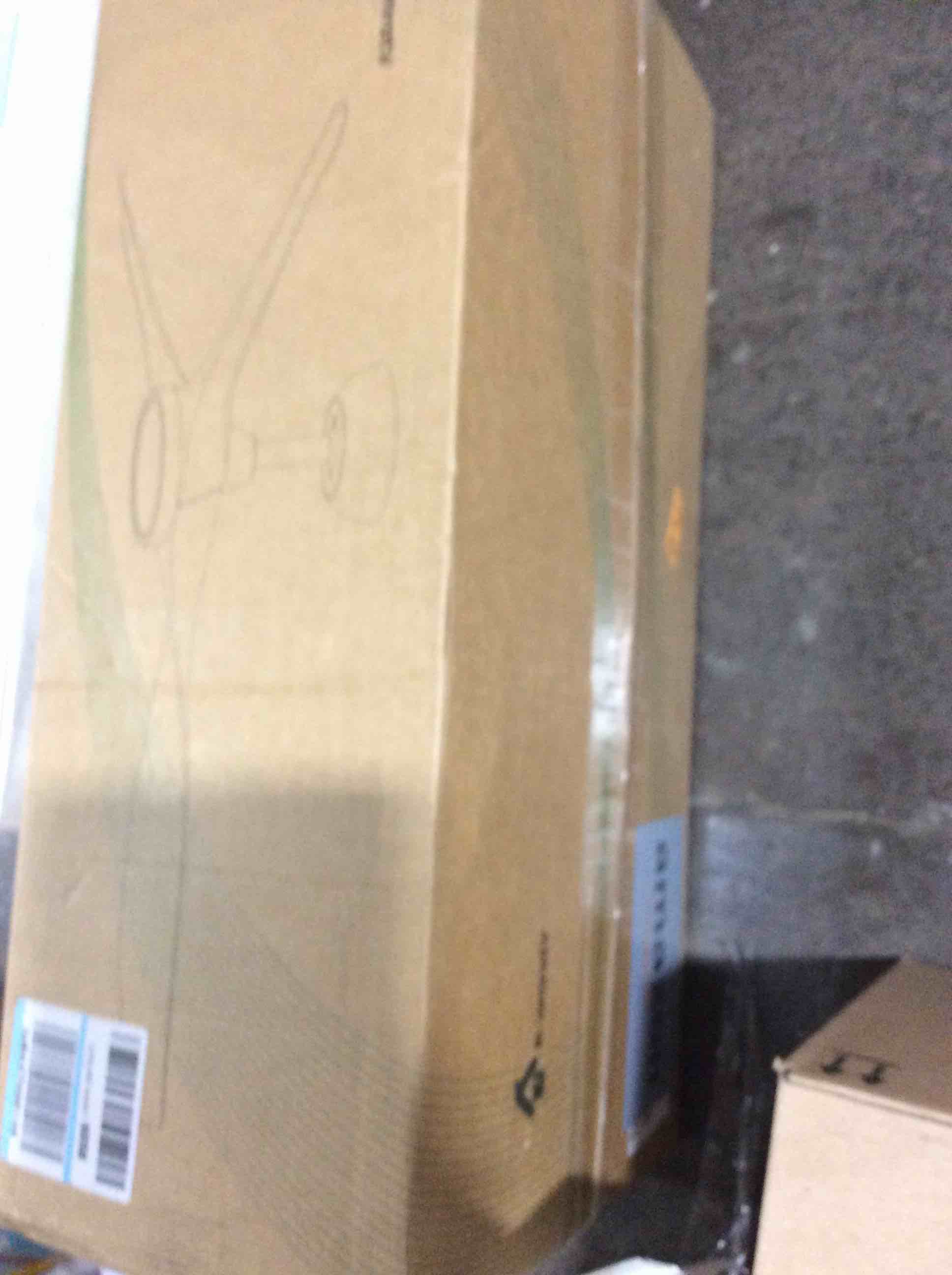 https://s3.amazonaws.com/lotting-images-prod/bidfta/RED5898146_1722282907506.jpeg