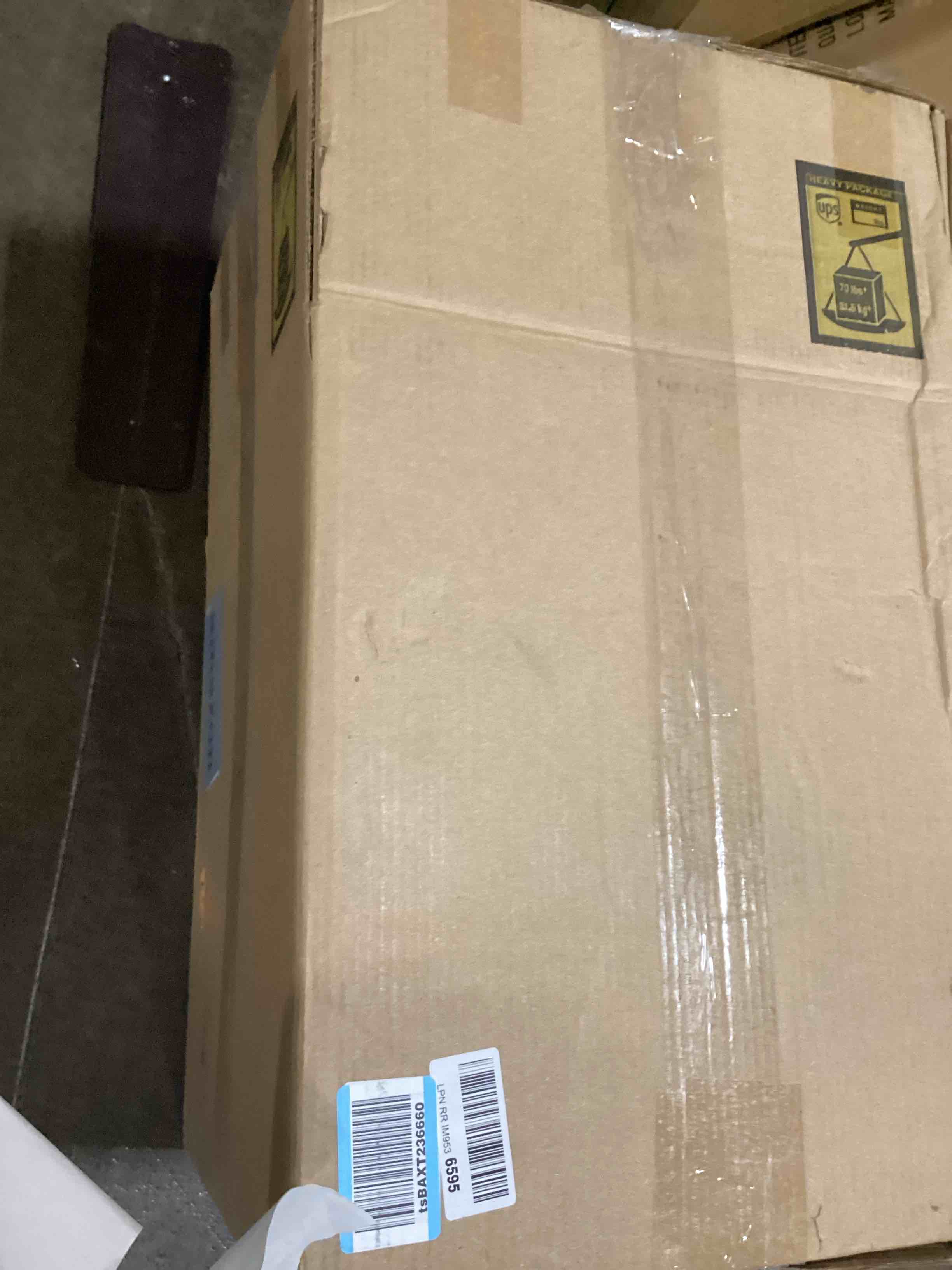https://s3.amazonaws.com/lotting-images-prod/bidfta/RED5898387_1722370910217.jpeg