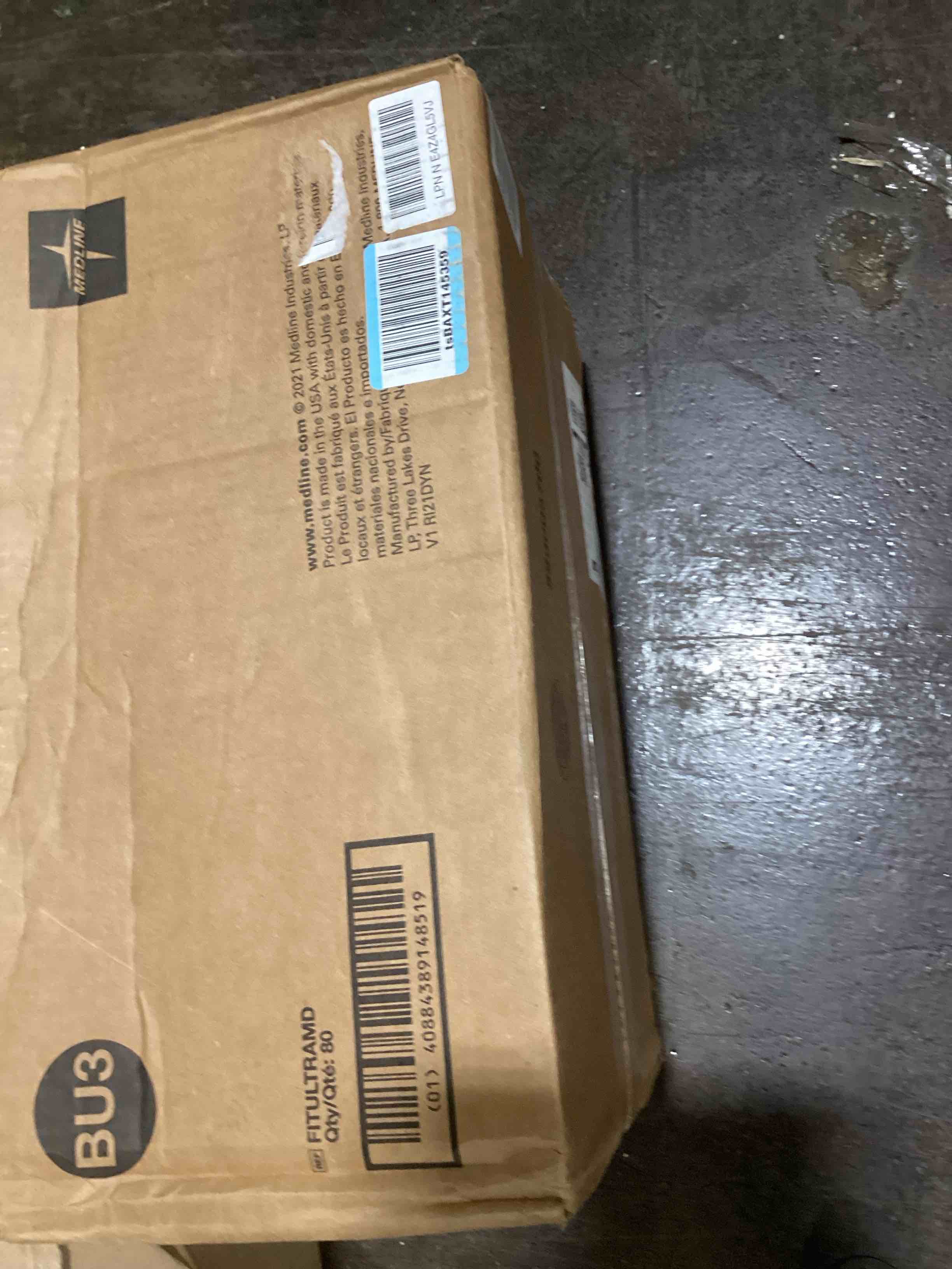 https://s3.amazonaws.com/lotting-images-prod/bidfta/RED5898390_1722372721820.jpeg