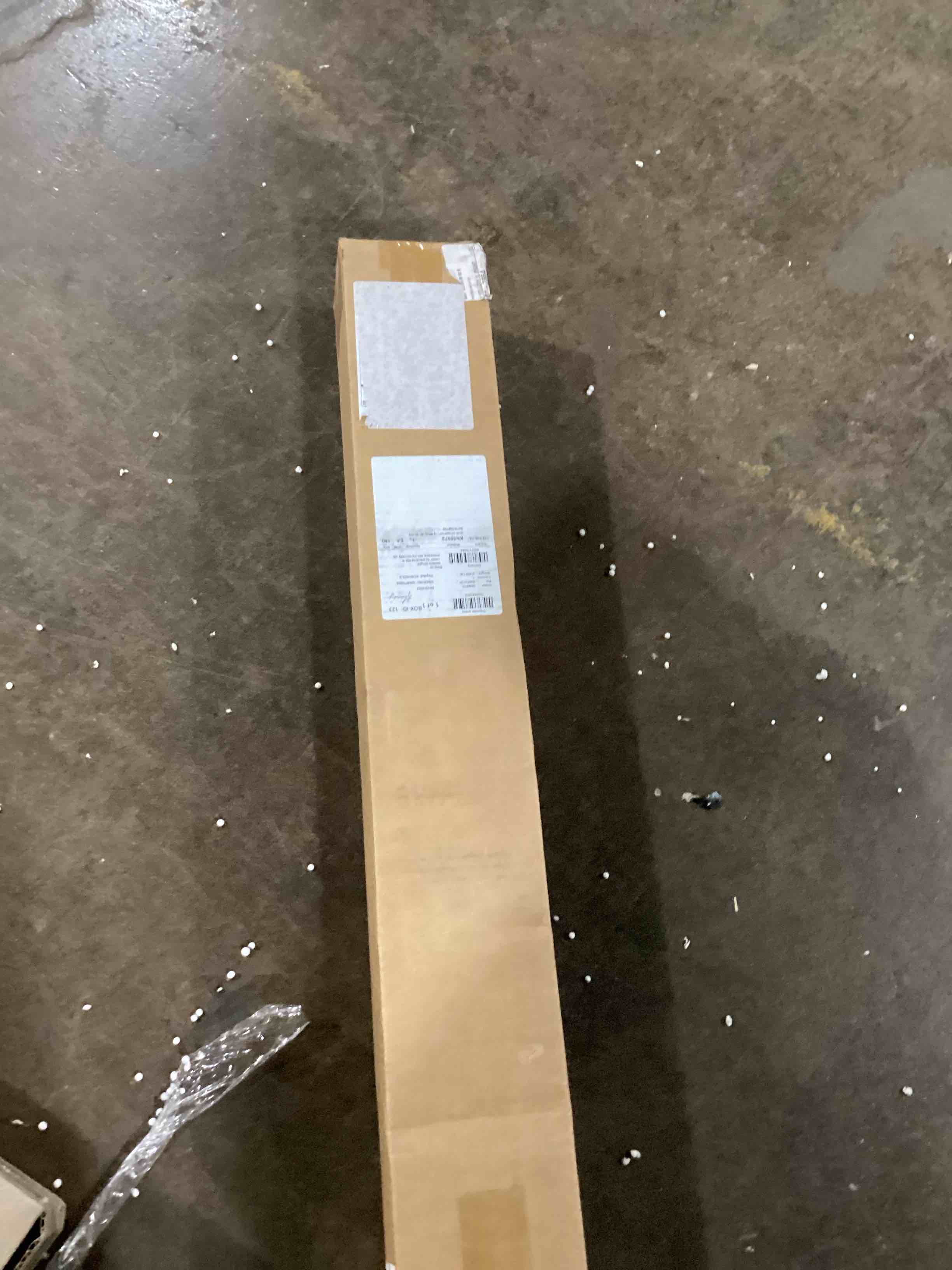 https://s3.amazonaws.com/lotting-images-prod/bidfta/RED5899833_1723140358879.jpeg