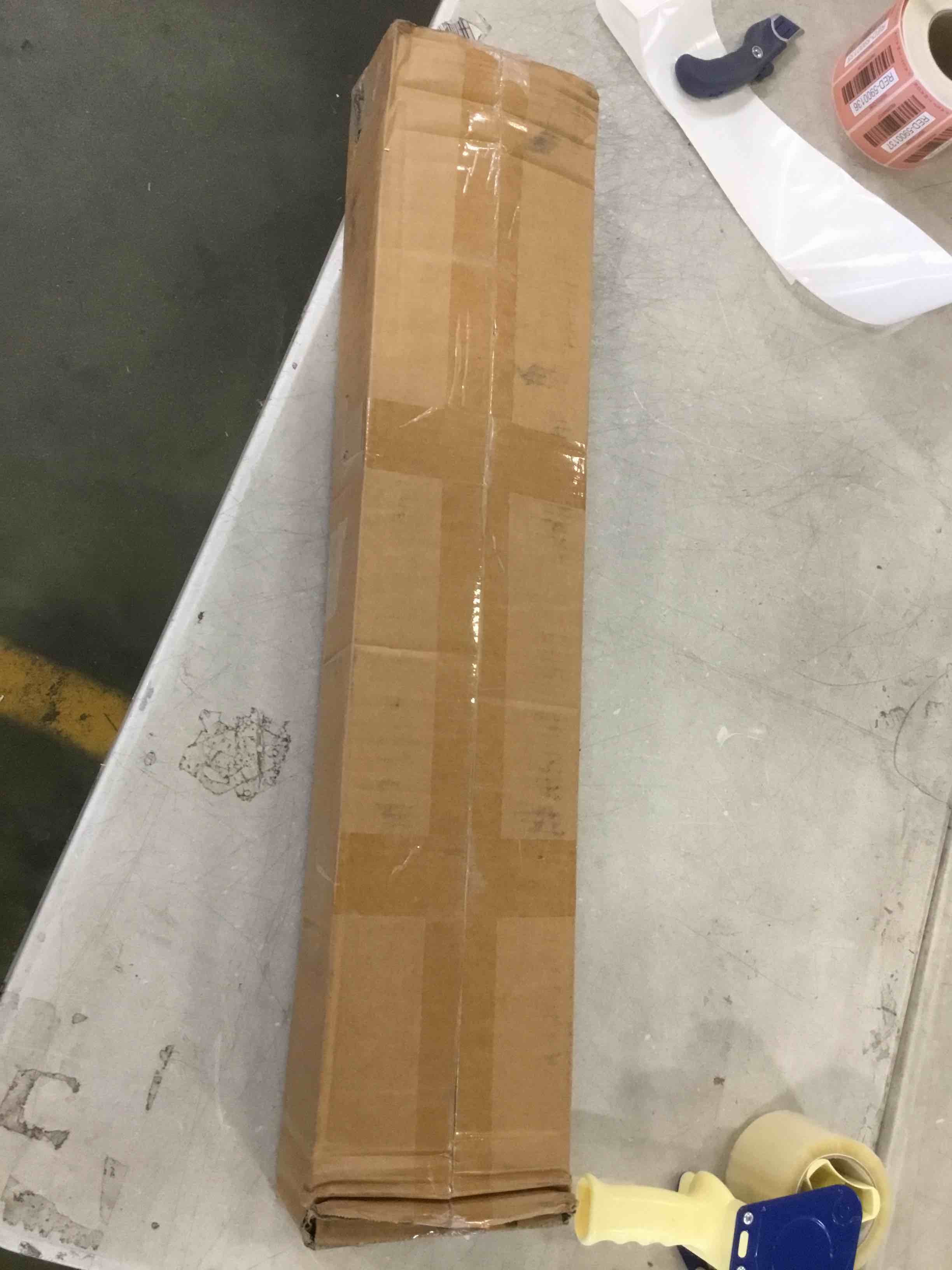 https://s3.amazonaws.com/lotting-images-prod/bidfta/RED5900127_1705509060072.jpeg