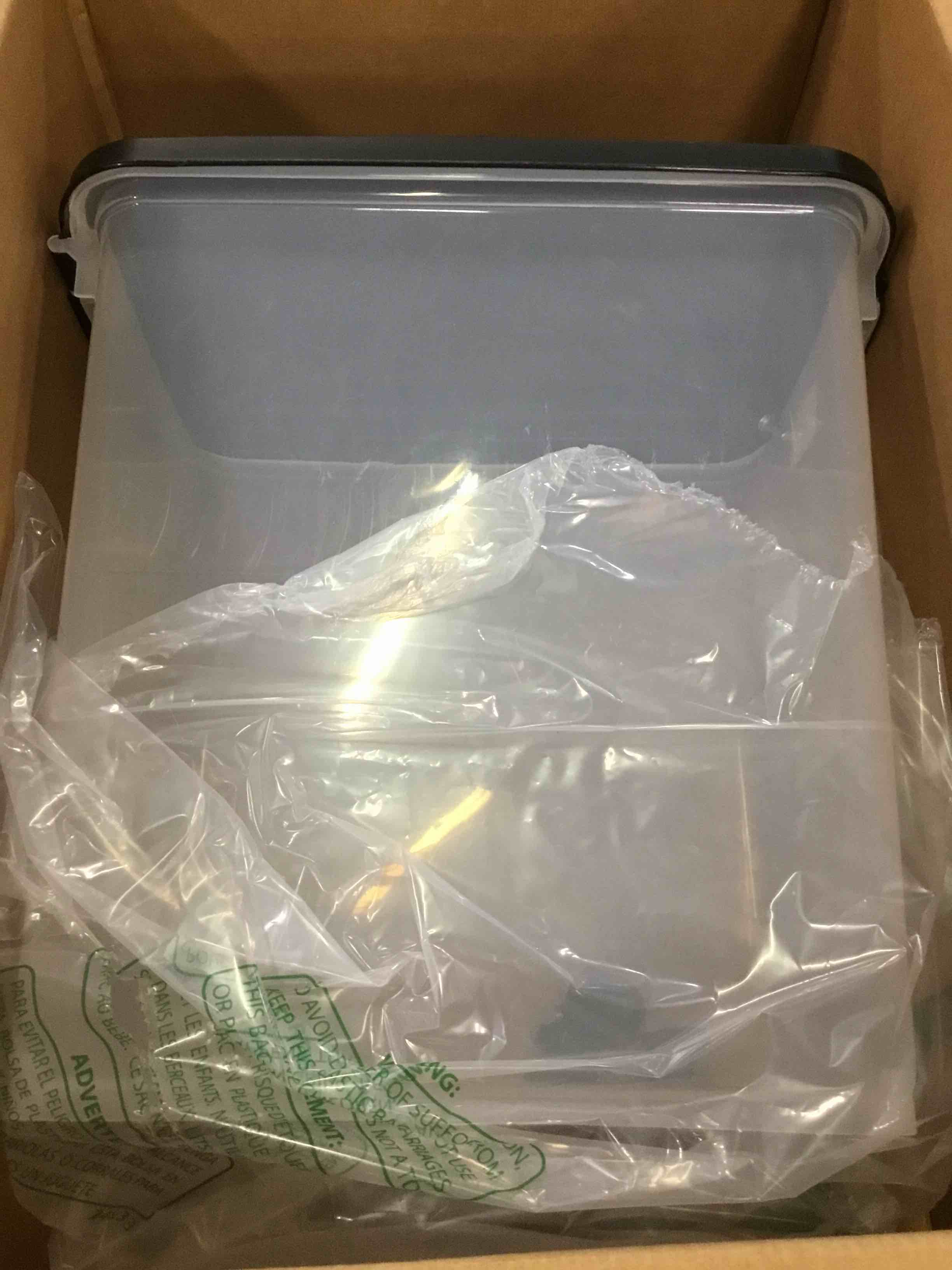 https://s3.amazonaws.com/lotting-images-prod/bidfta/RED5900314_1705610741123.jpeg