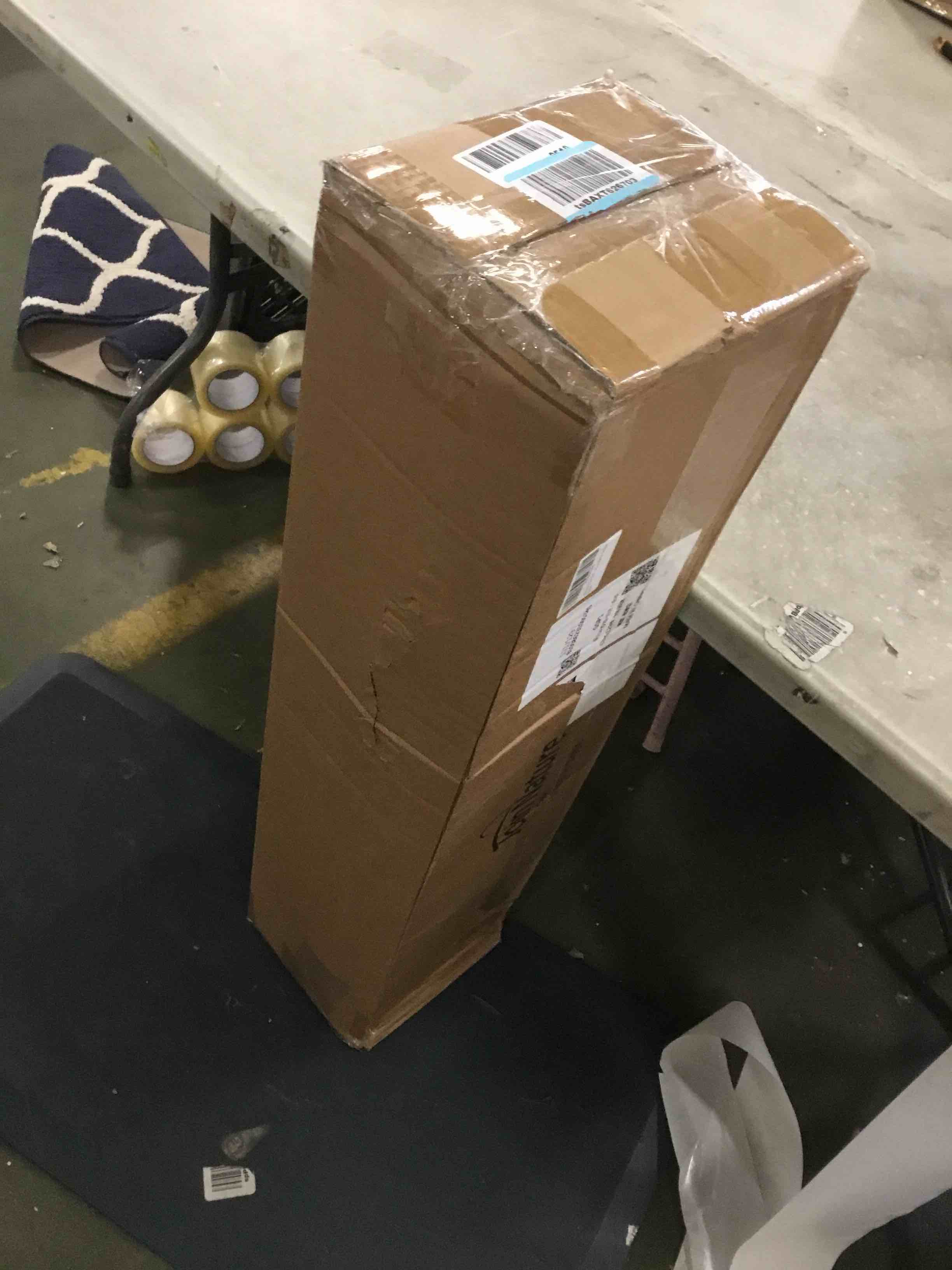 https://s3.amazonaws.com/lotting-images-prod/bidfta/RED5900407_1705941288374.jpeg