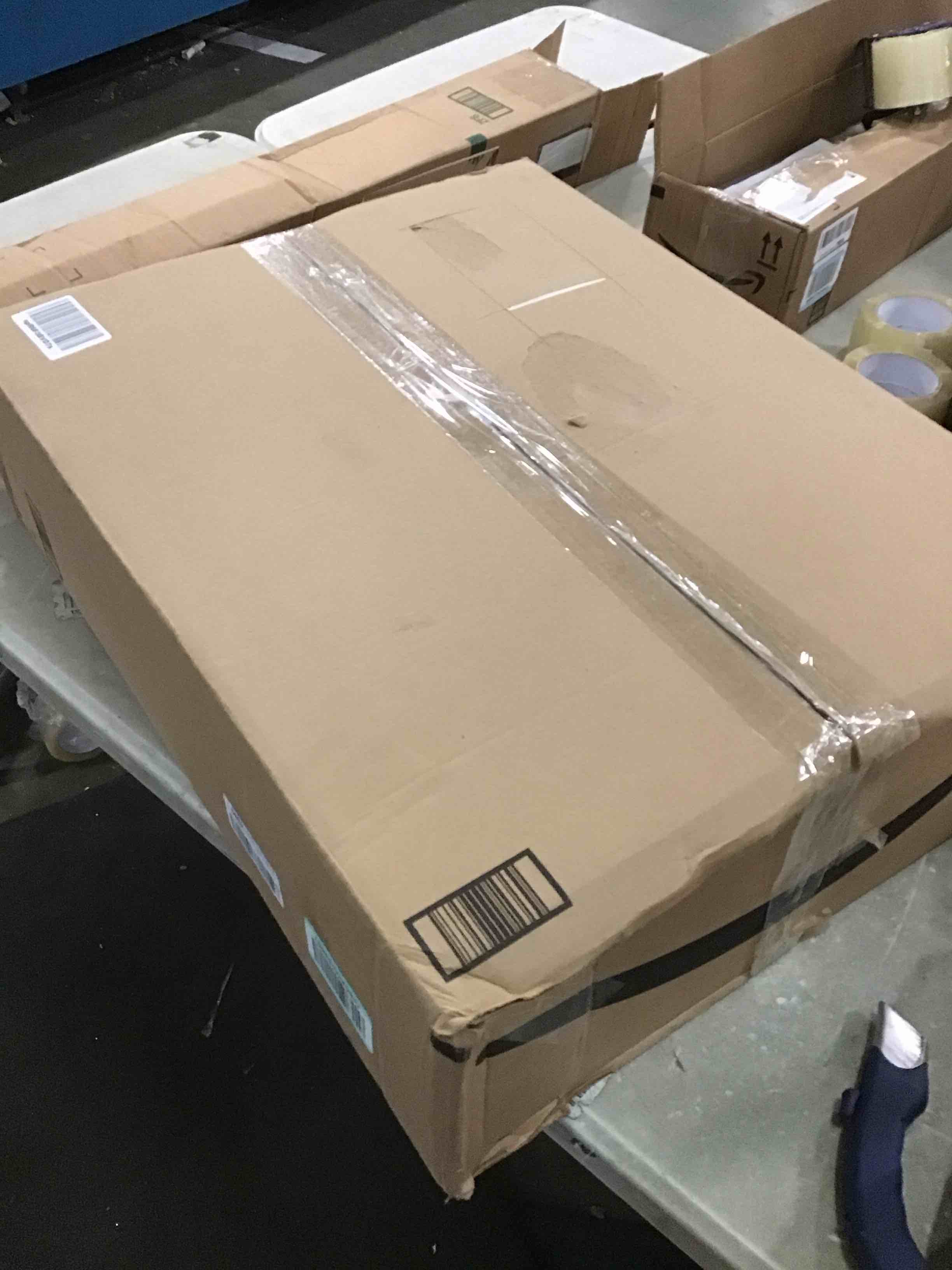 https://s3.amazonaws.com/lotting-images-prod/bidfta/RED5900518_1706027029137.jpeg