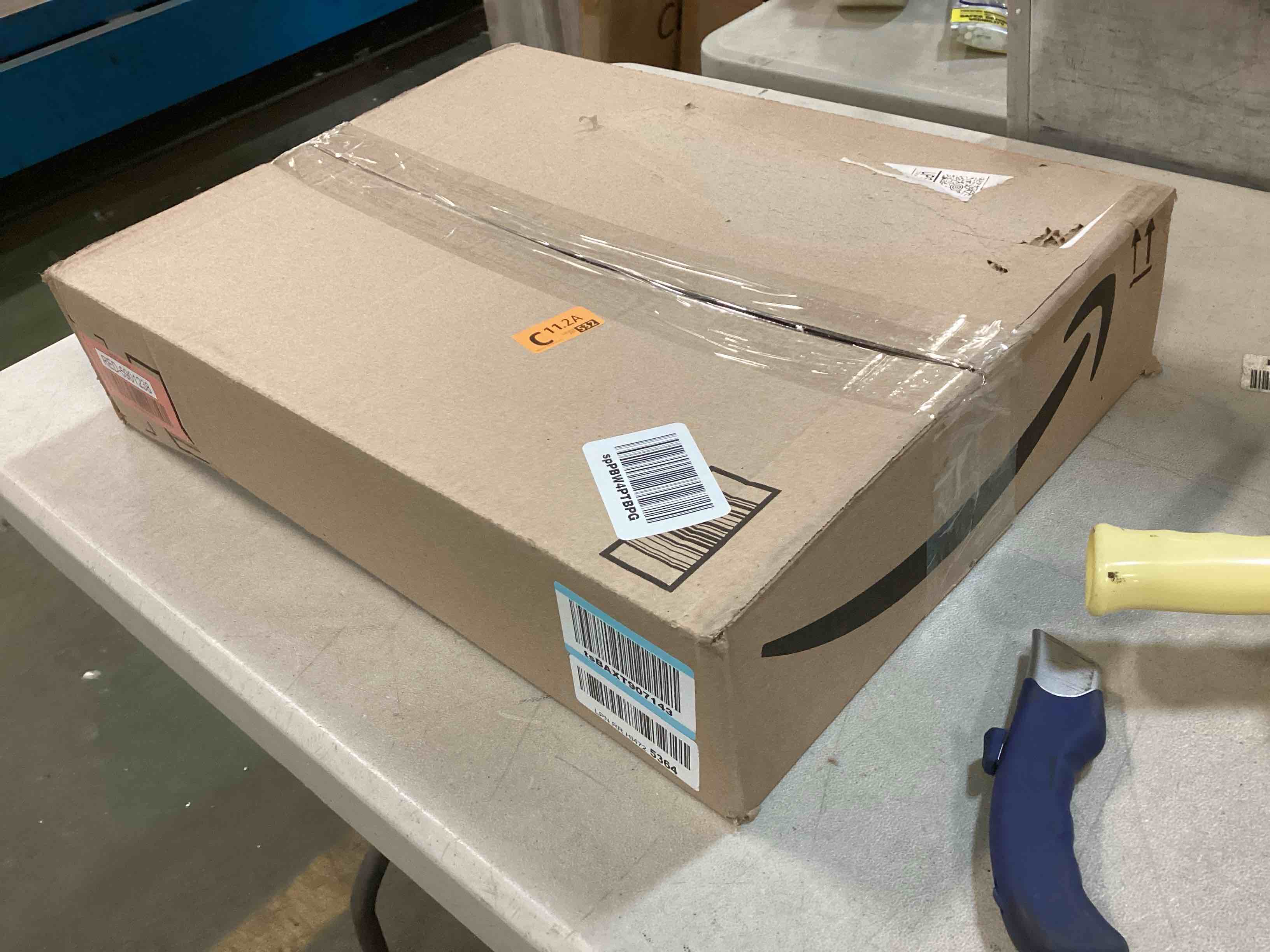 https://s3.amazonaws.com/lotting-images-prod/bidfta/RED5901238_1707402242835.jpeg