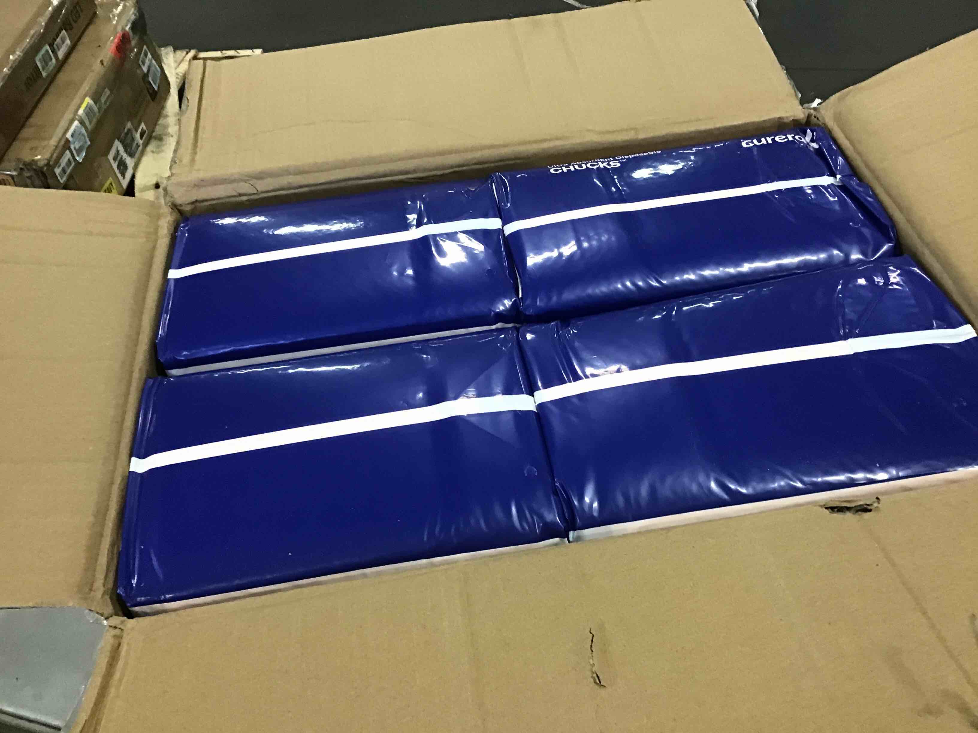 https://s3.amazonaws.com/lotting-images-prod/bidfta/RED5901469_1705421860649.jpeg