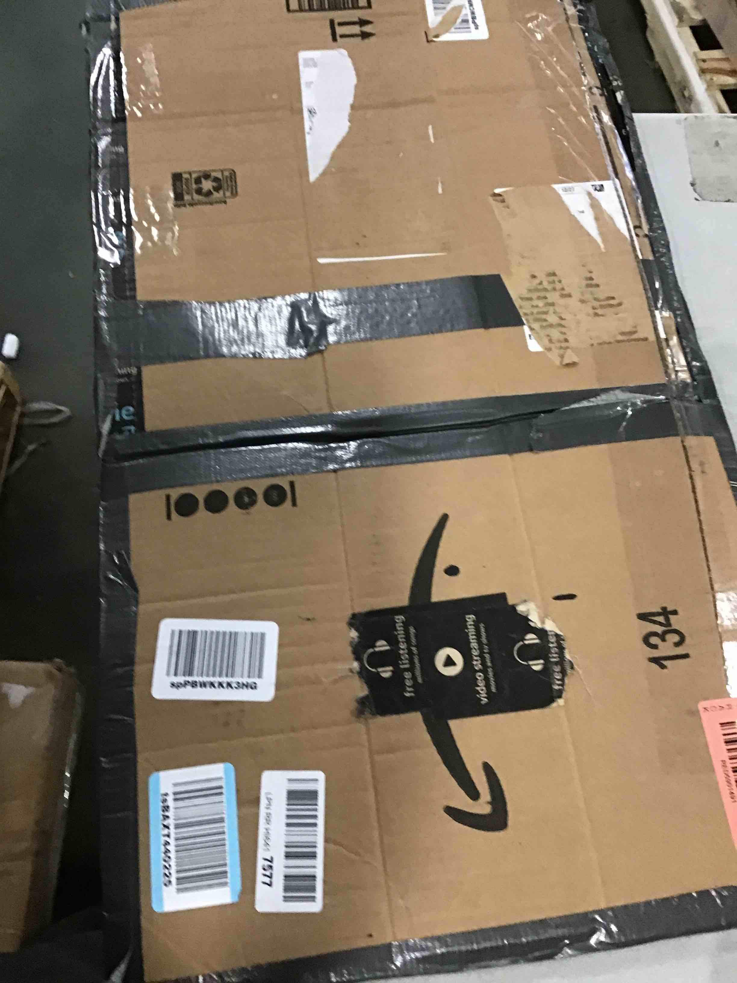 https://s3.amazonaws.com/lotting-images-prod/bidfta/RED5901491_1705427661025.jpeg