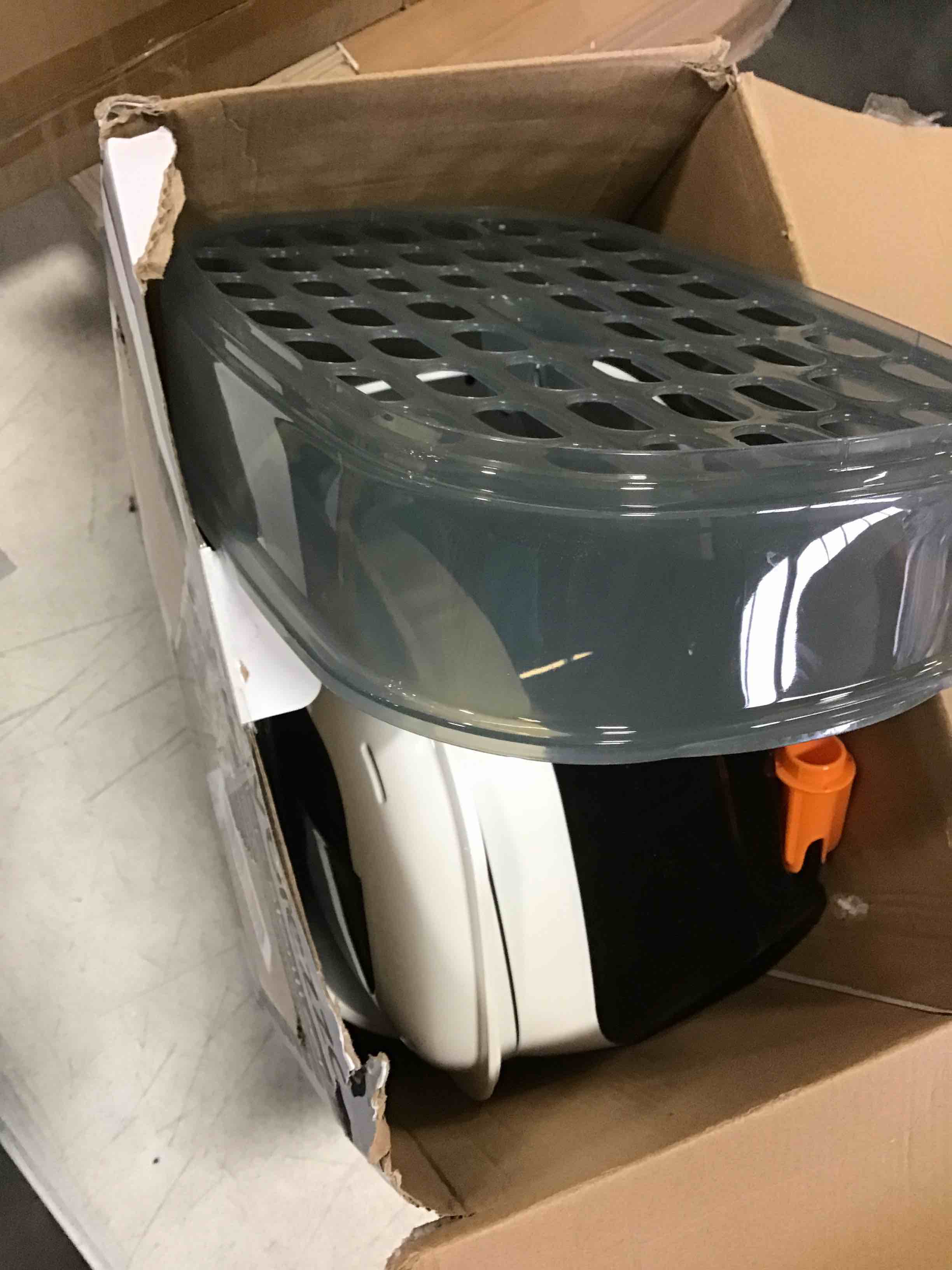 https://s3.amazonaws.com/lotting-images-prod/bidfta/RED5901667_1705607008068.jpeg
