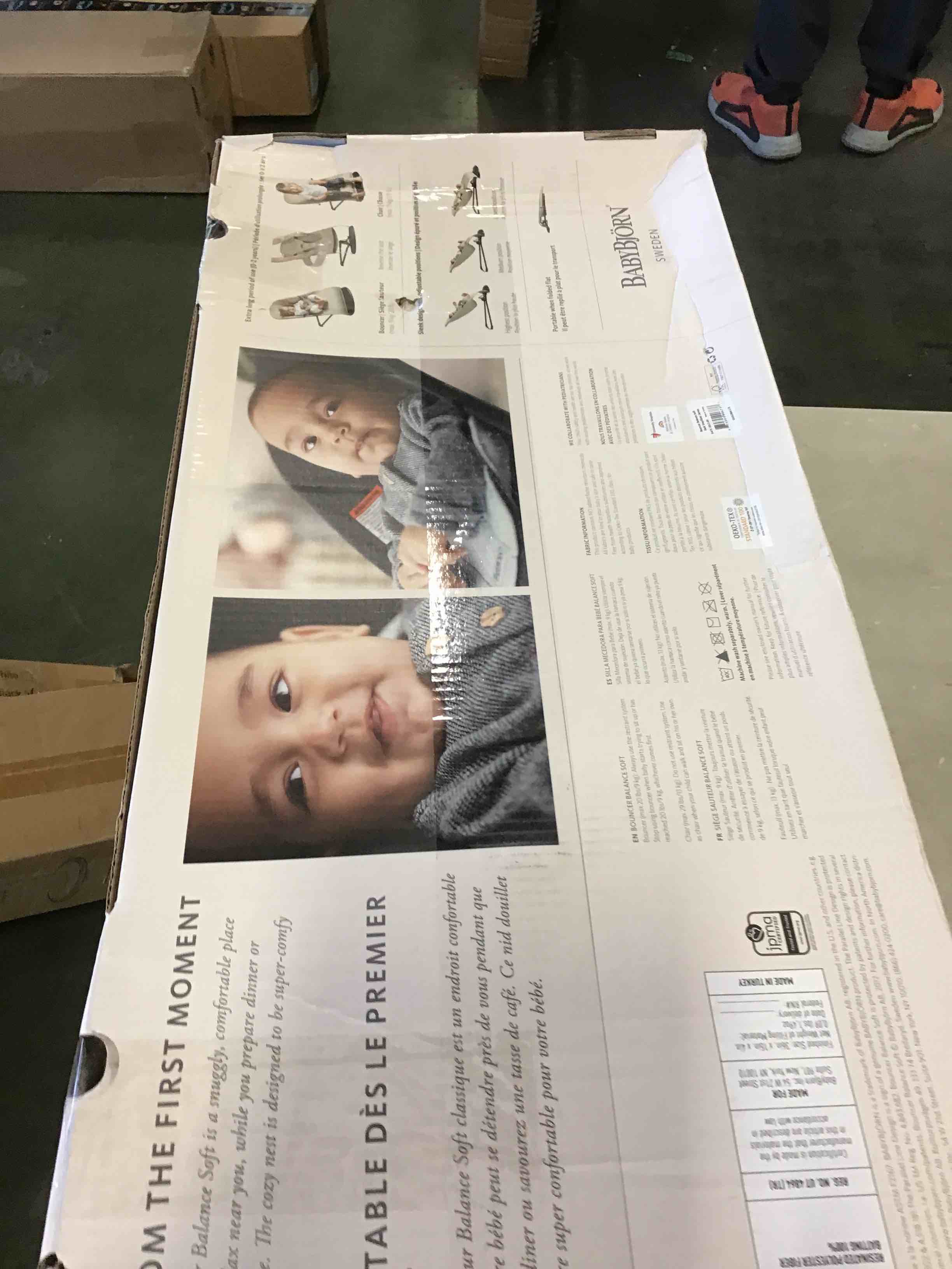 https://s3.amazonaws.com/lotting-images-prod/bidfta/RED5903205_1705439608616.jpeg