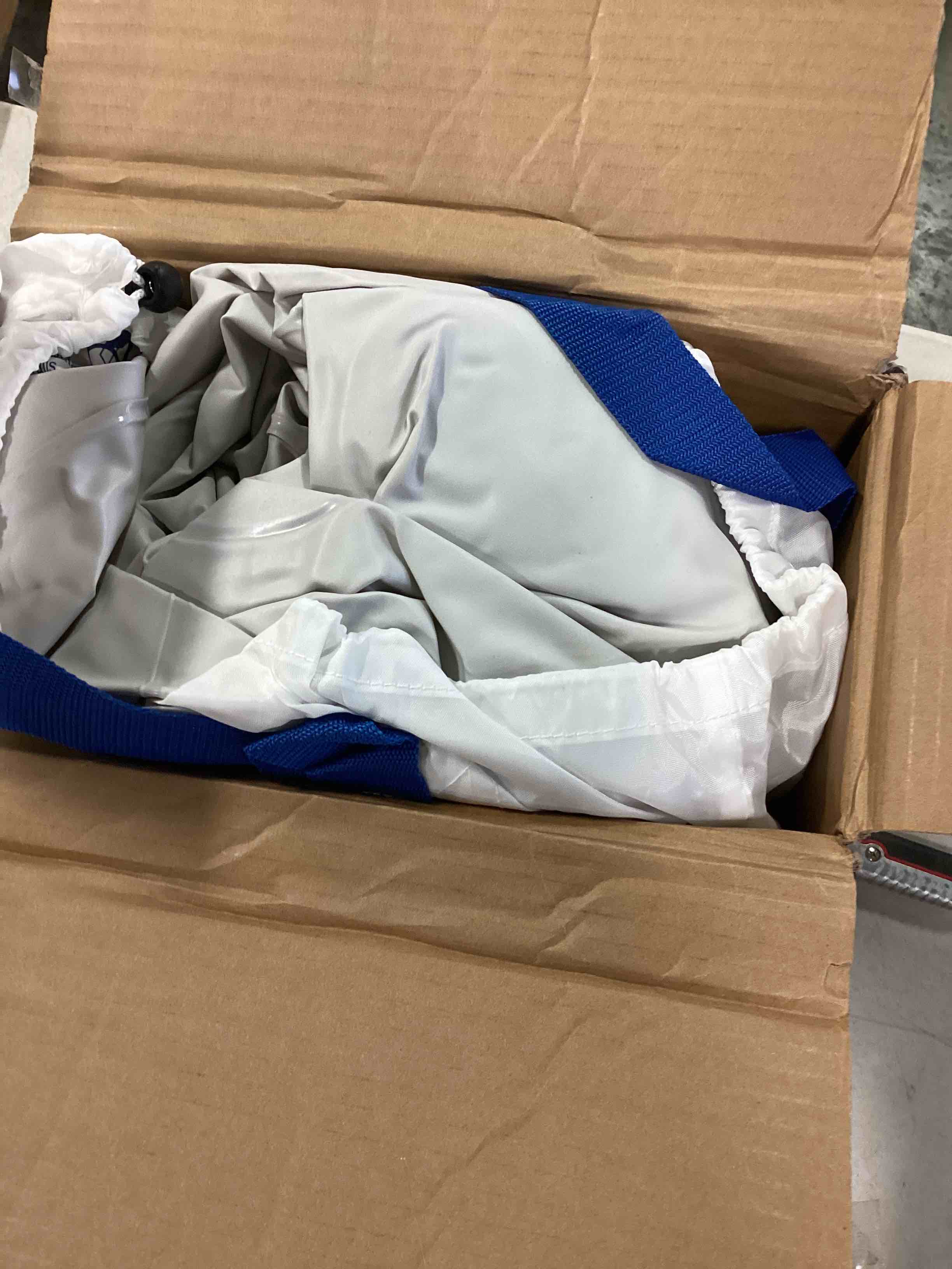 https://s3.amazonaws.com/lotting-images-prod/bidfta/RED5903643_1706107125112.jpeg