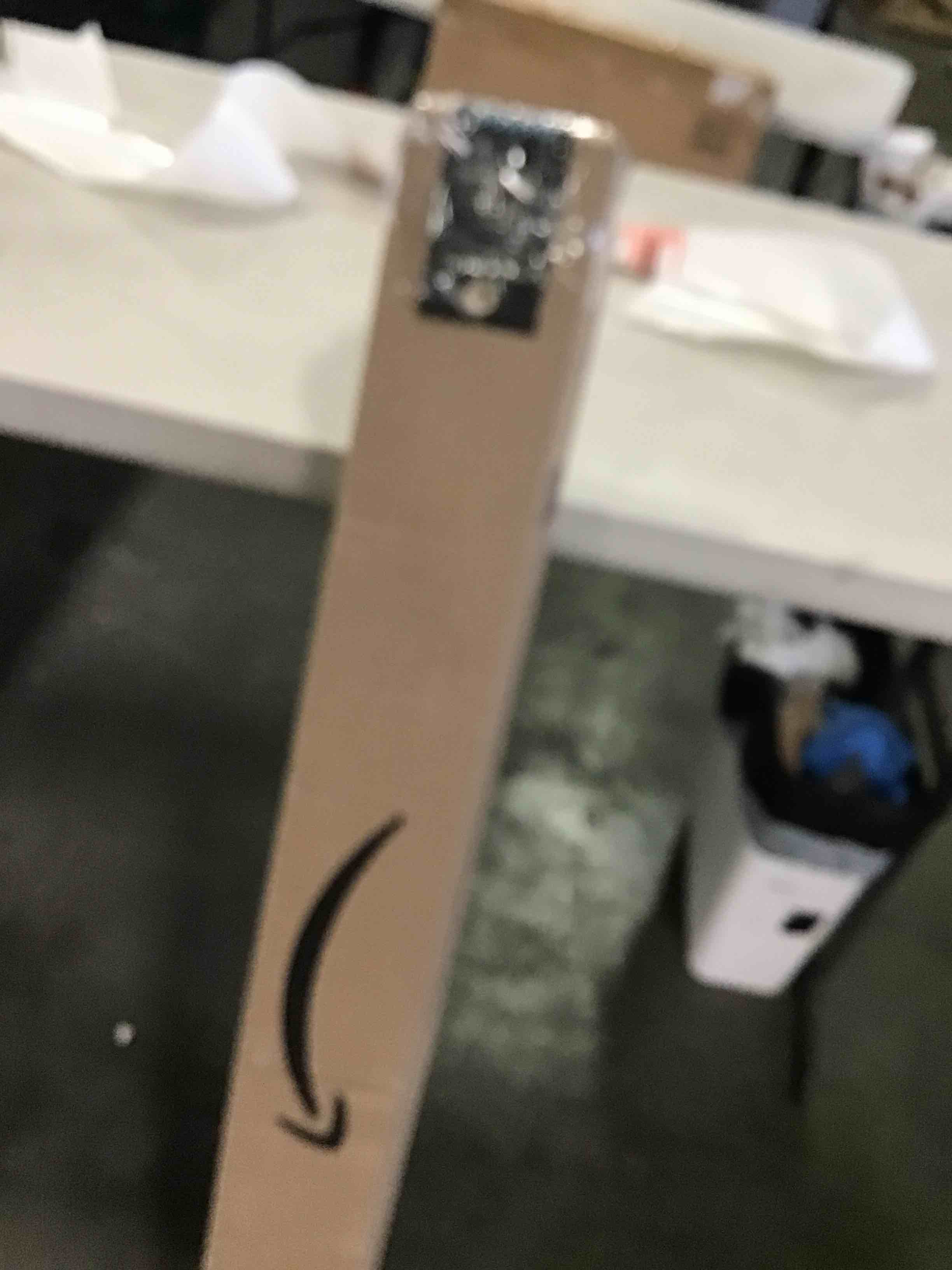 https://s3.amazonaws.com/lotting-images-prod/bidfta/RED5903802_1706114883882.jpeg