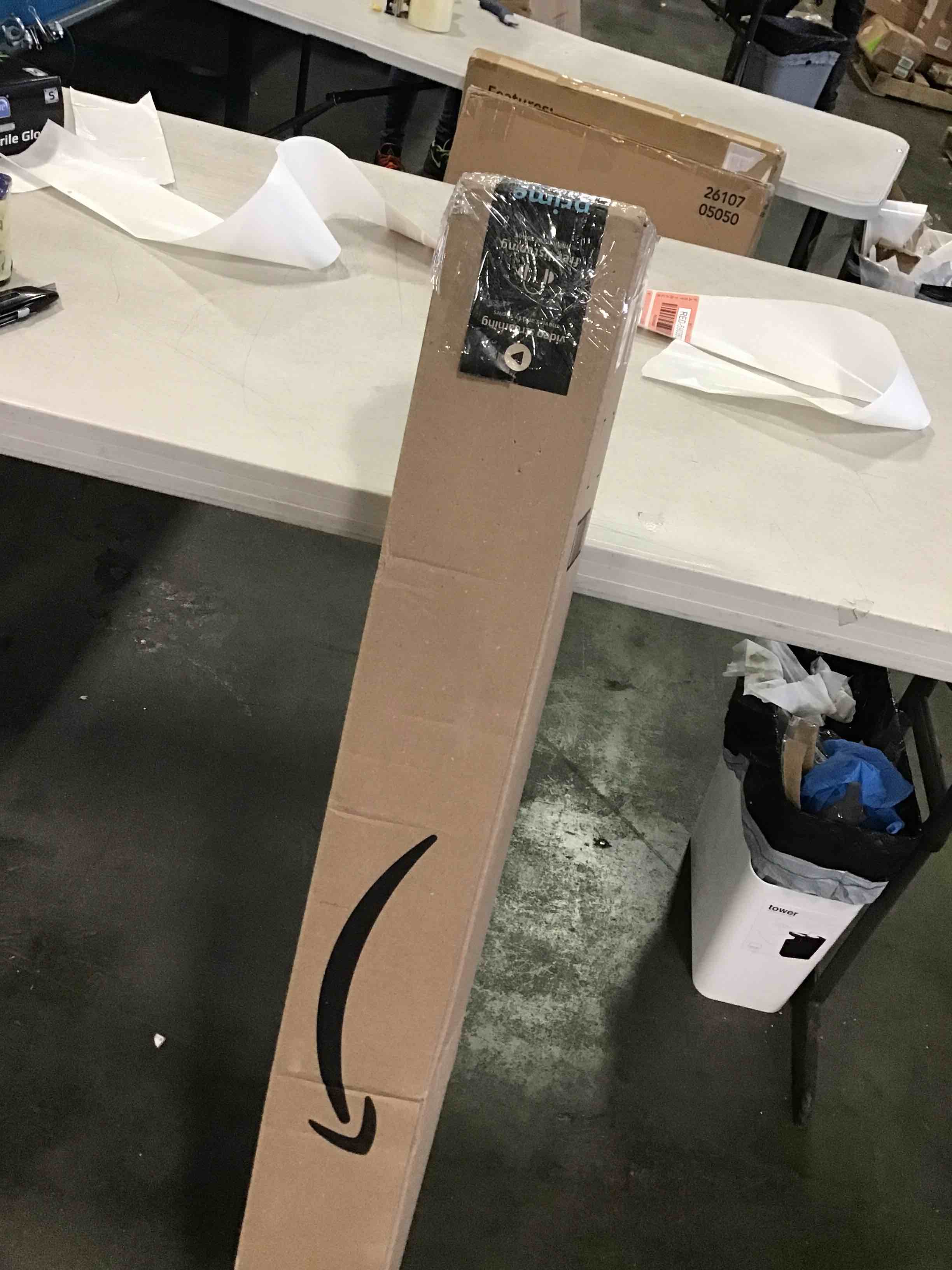 https://s3.amazonaws.com/lotting-images-prod/bidfta/RED5903802_1706114884983.jpeg