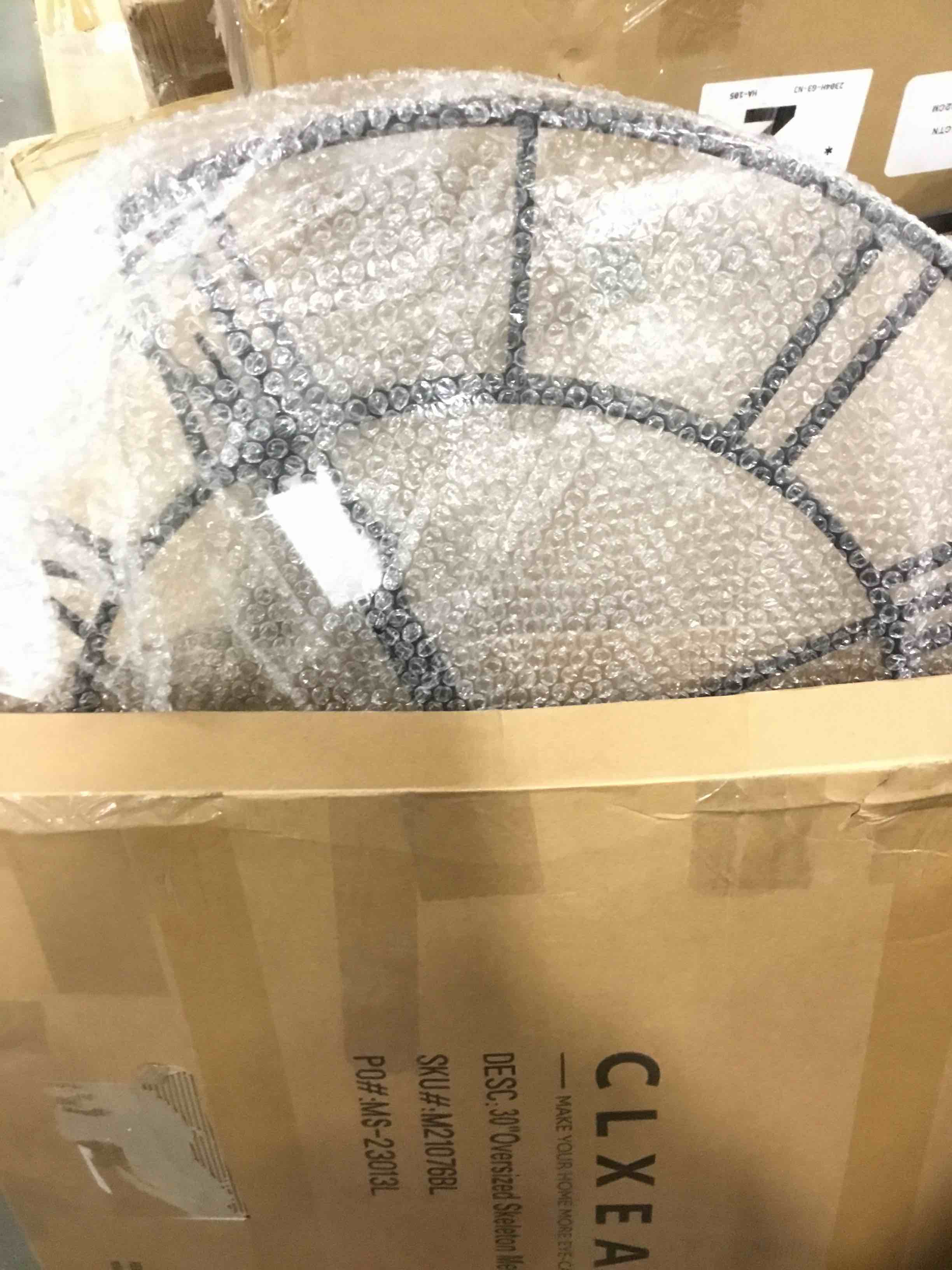 https://s3.amazonaws.com/lotting-images-prod/bidfta/RED5904455_1705495250306.jpeg