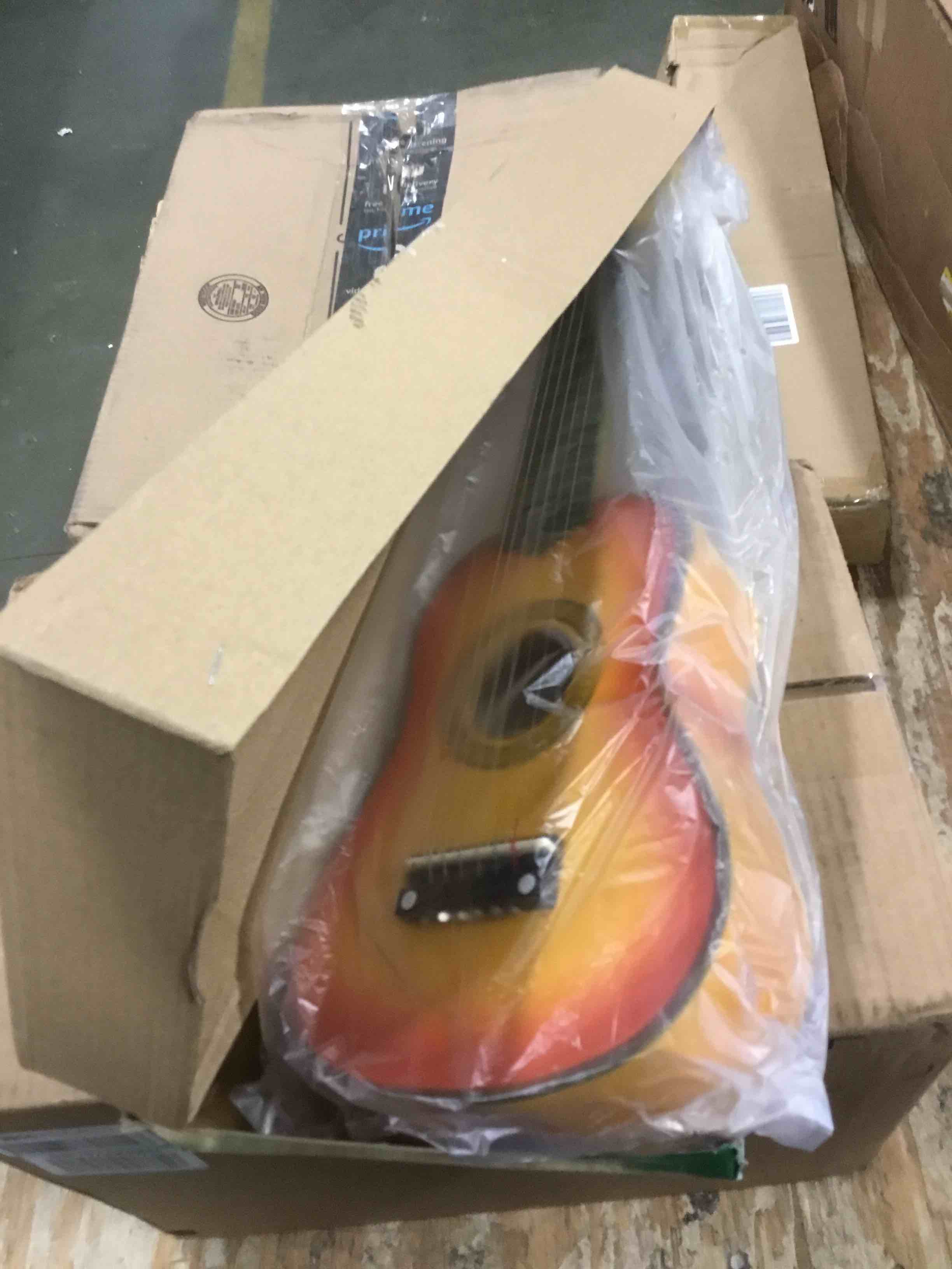 https://s3.amazonaws.com/lotting-images-prod/bidfta/RED5905067_1705690826207.jpeg