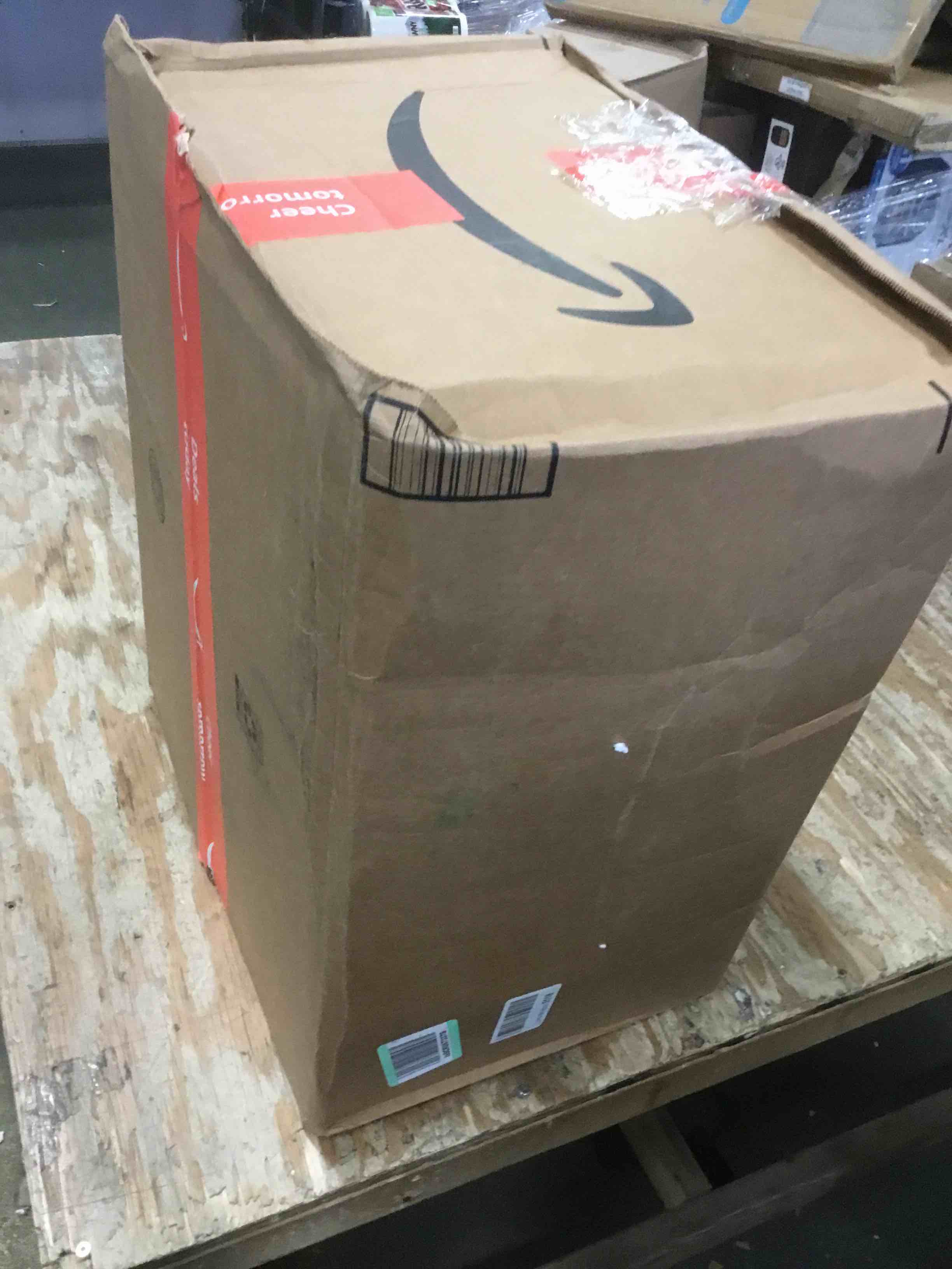 https://s3.amazonaws.com/lotting-images-prod/bidfta/RED5905197_1705847938054.jpeg