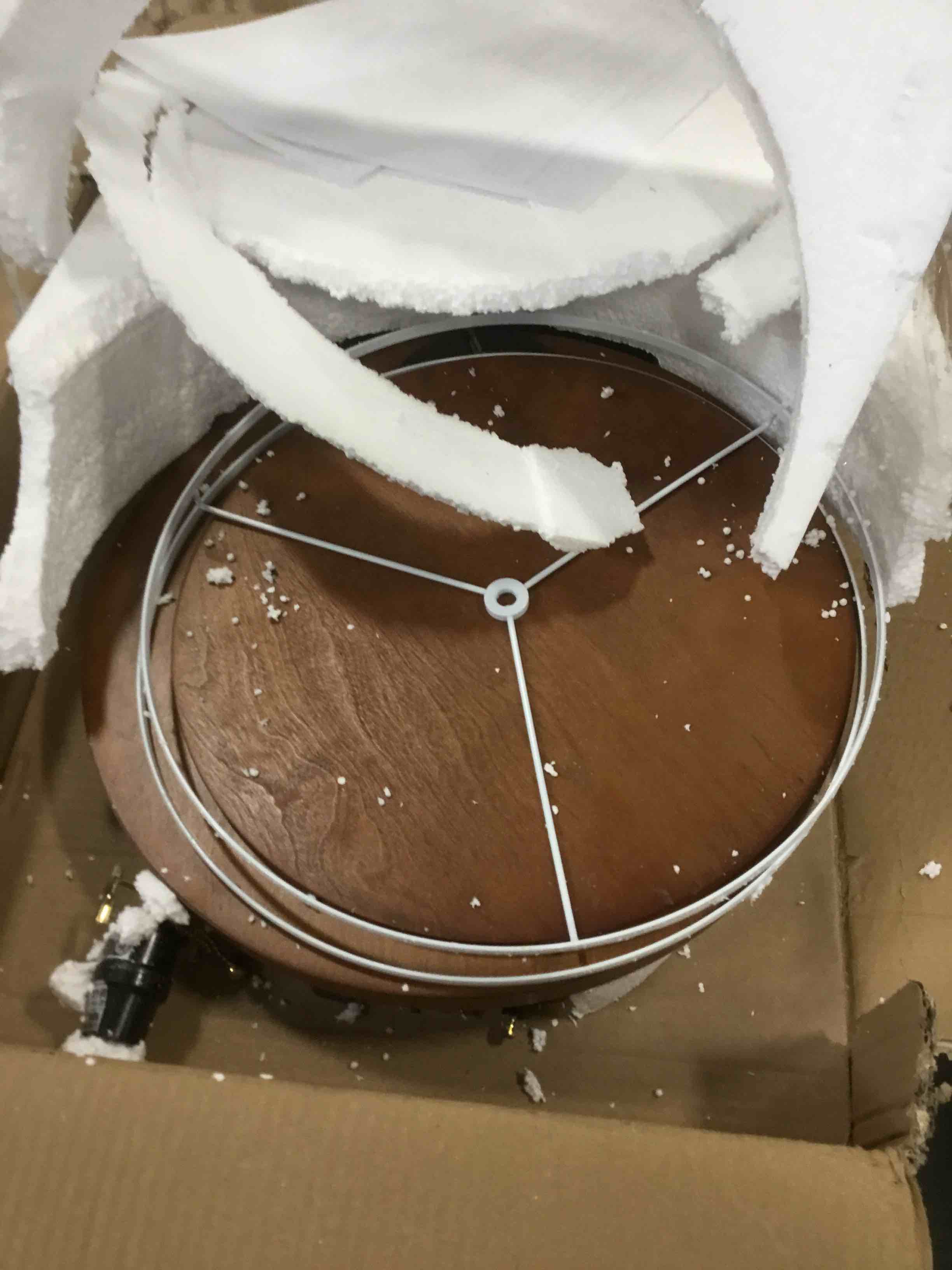 https://s3.amazonaws.com/lotting-images-prod/bidfta/RED5905285_1705862785048.jpeg