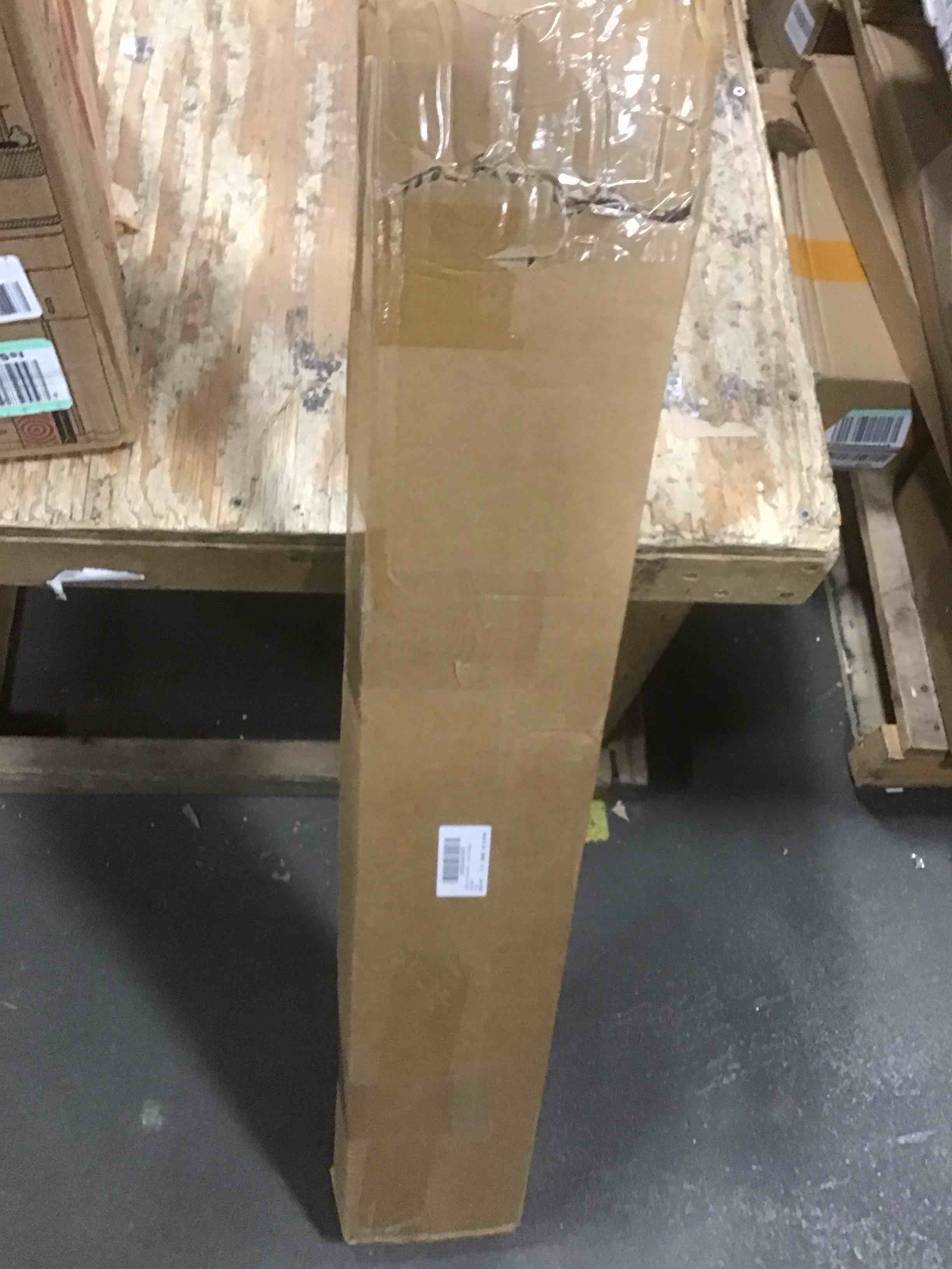 https://s3.amazonaws.com/lotting-images-prod/bidfta/RED5905357_1705926958693.jpeg