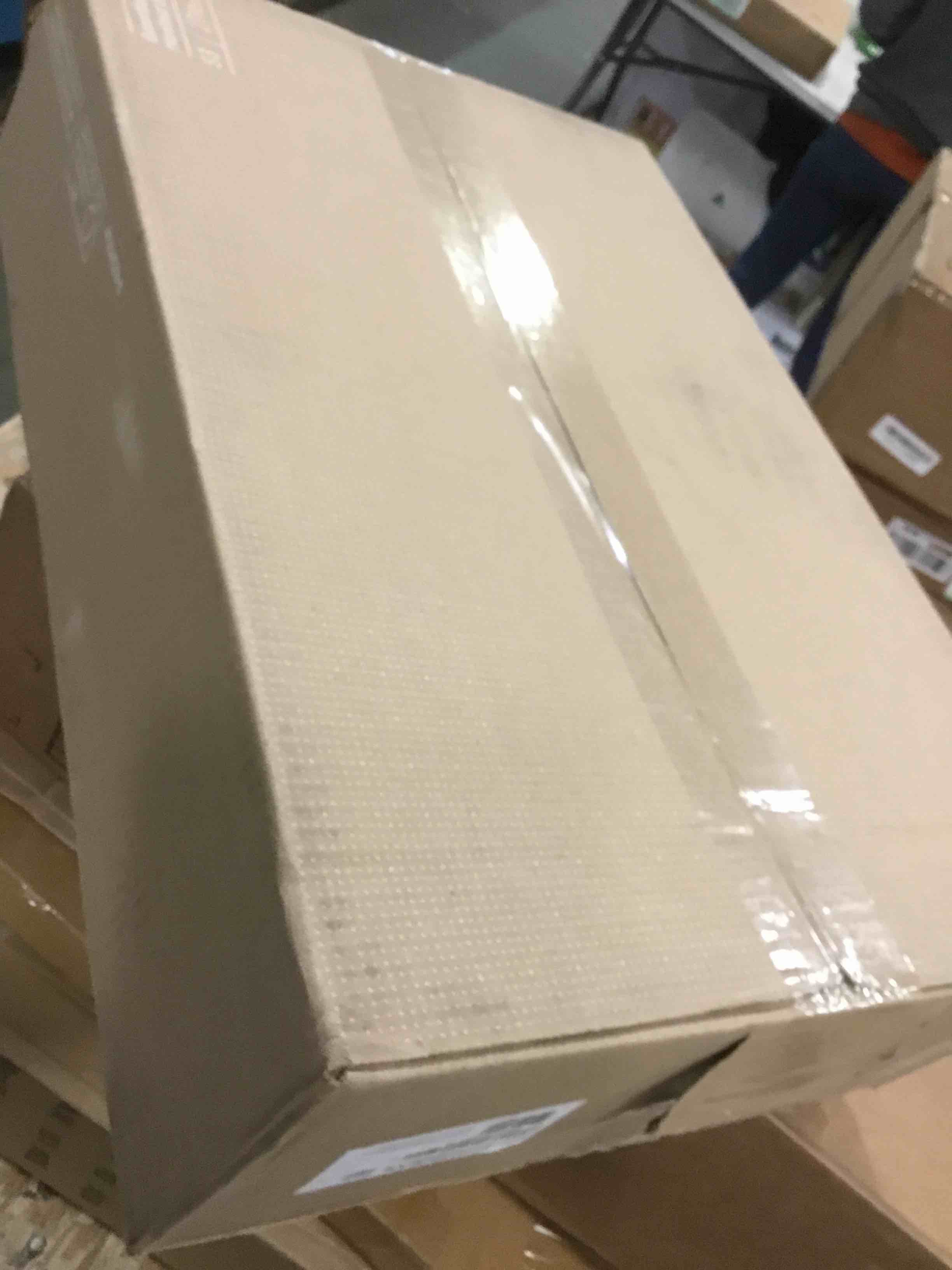 https://s3.amazonaws.com/lotting-images-prod/bidfta/RED5905614_1706016651804.jpeg