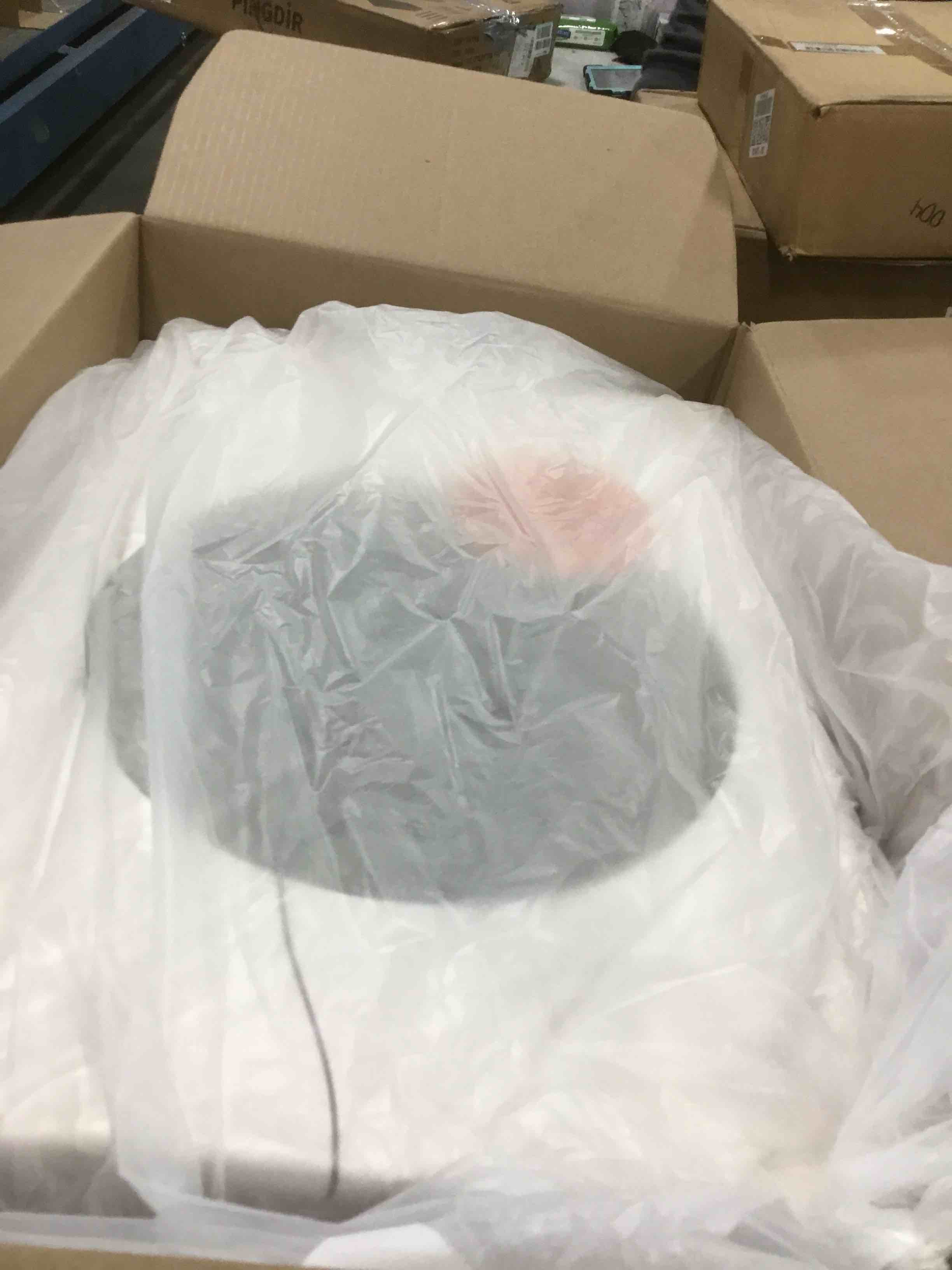 https://s3.amazonaws.com/lotting-images-prod/bidfta/RED5905614_1706016695765.jpeg