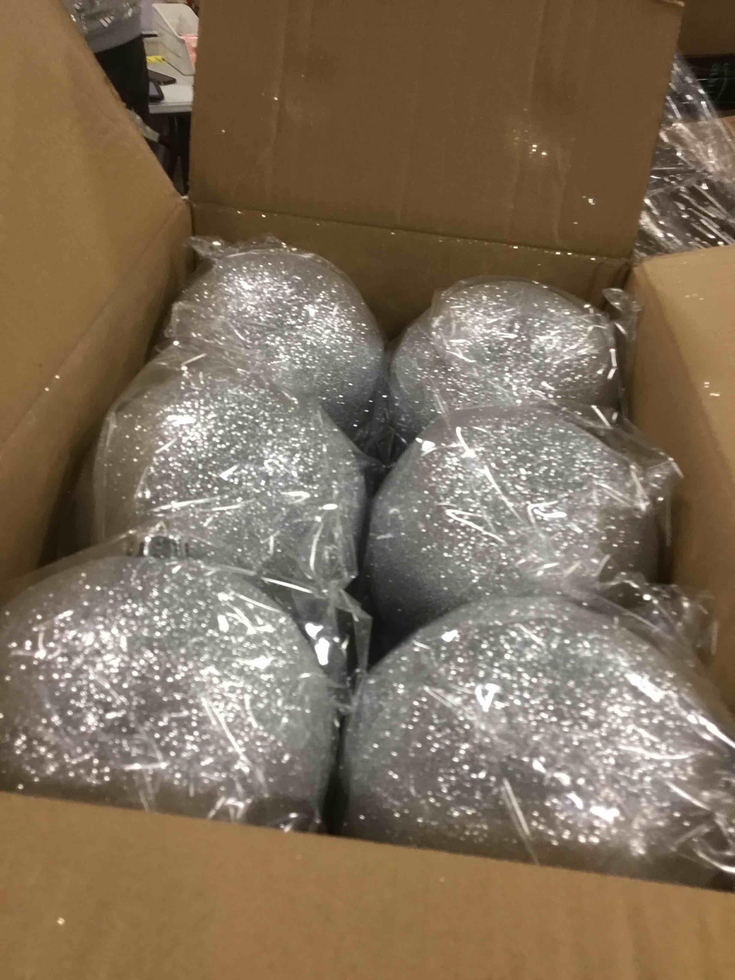 https://s3.amazonaws.com/lotting-images-prod/bidfta/RED5905830_1706099207058.jpeg
