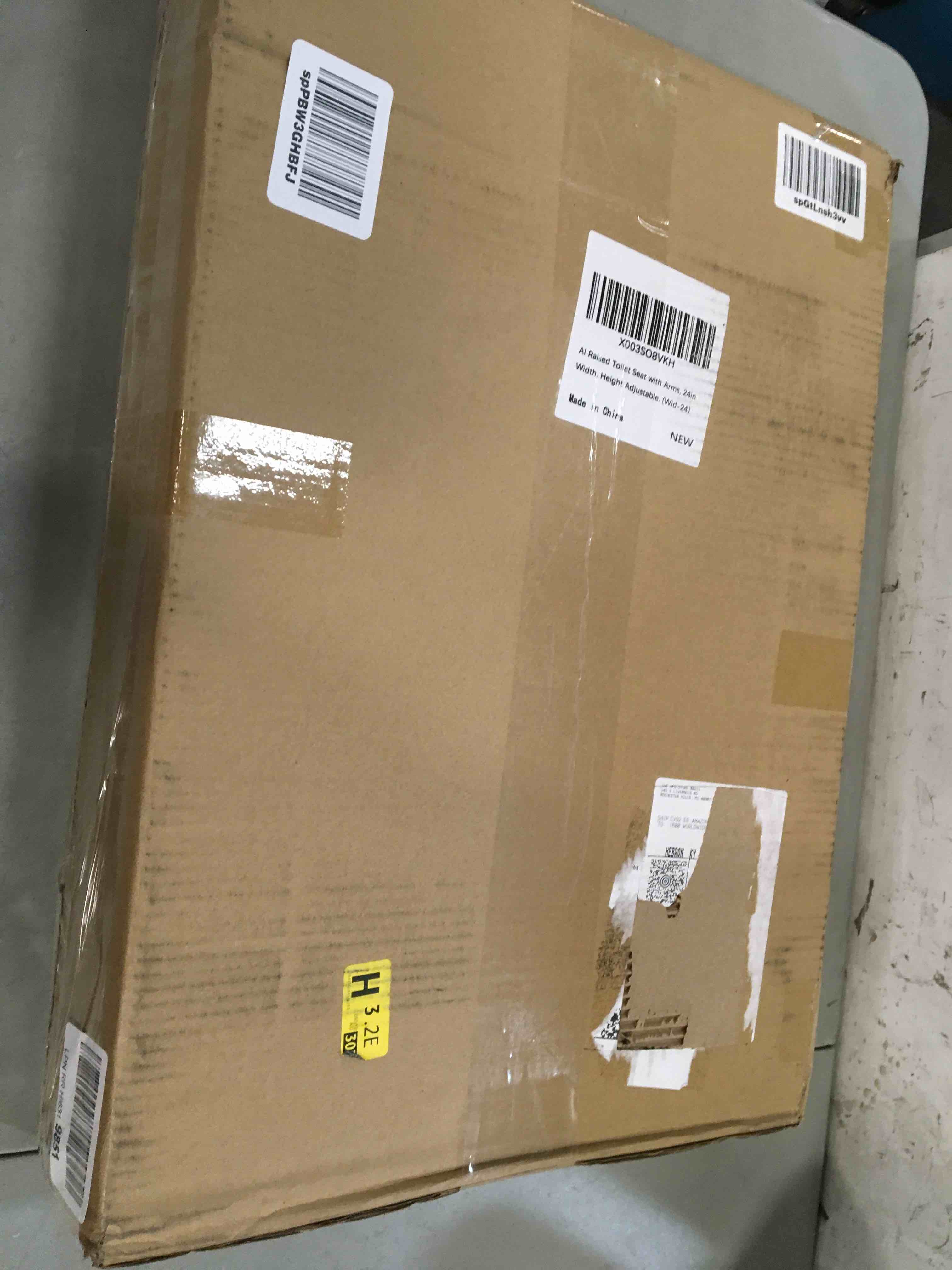 https://s3.amazonaws.com/lotting-images-prod/bidfta/RED5906603_1705758761774.jpeg