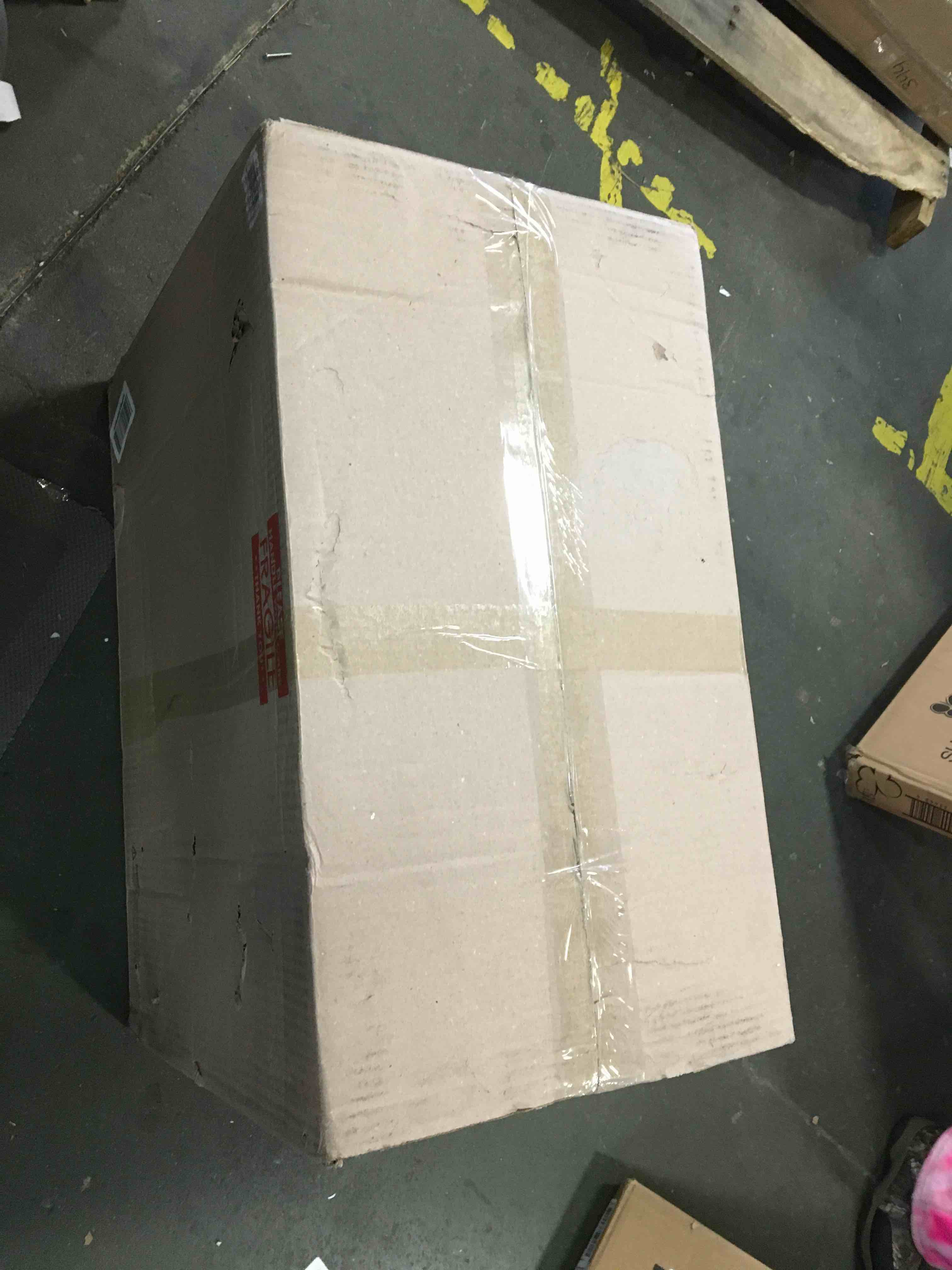https://s3.amazonaws.com/lotting-images-prod/bidfta/RED5906690_1705769178449.jpeg