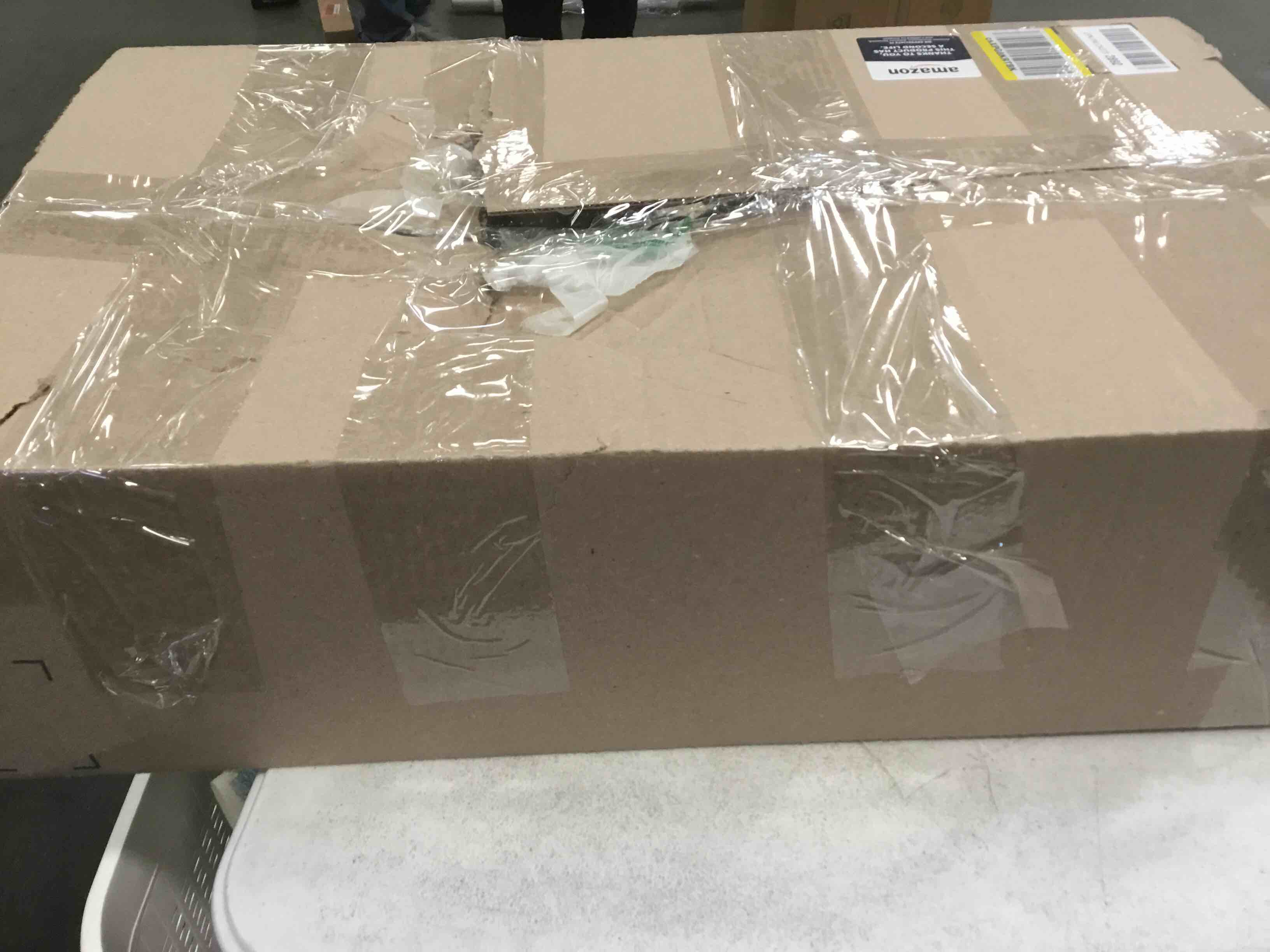 https://s3.amazonaws.com/lotting-images-prod/bidfta/RED5908095_1705505568618.jpeg