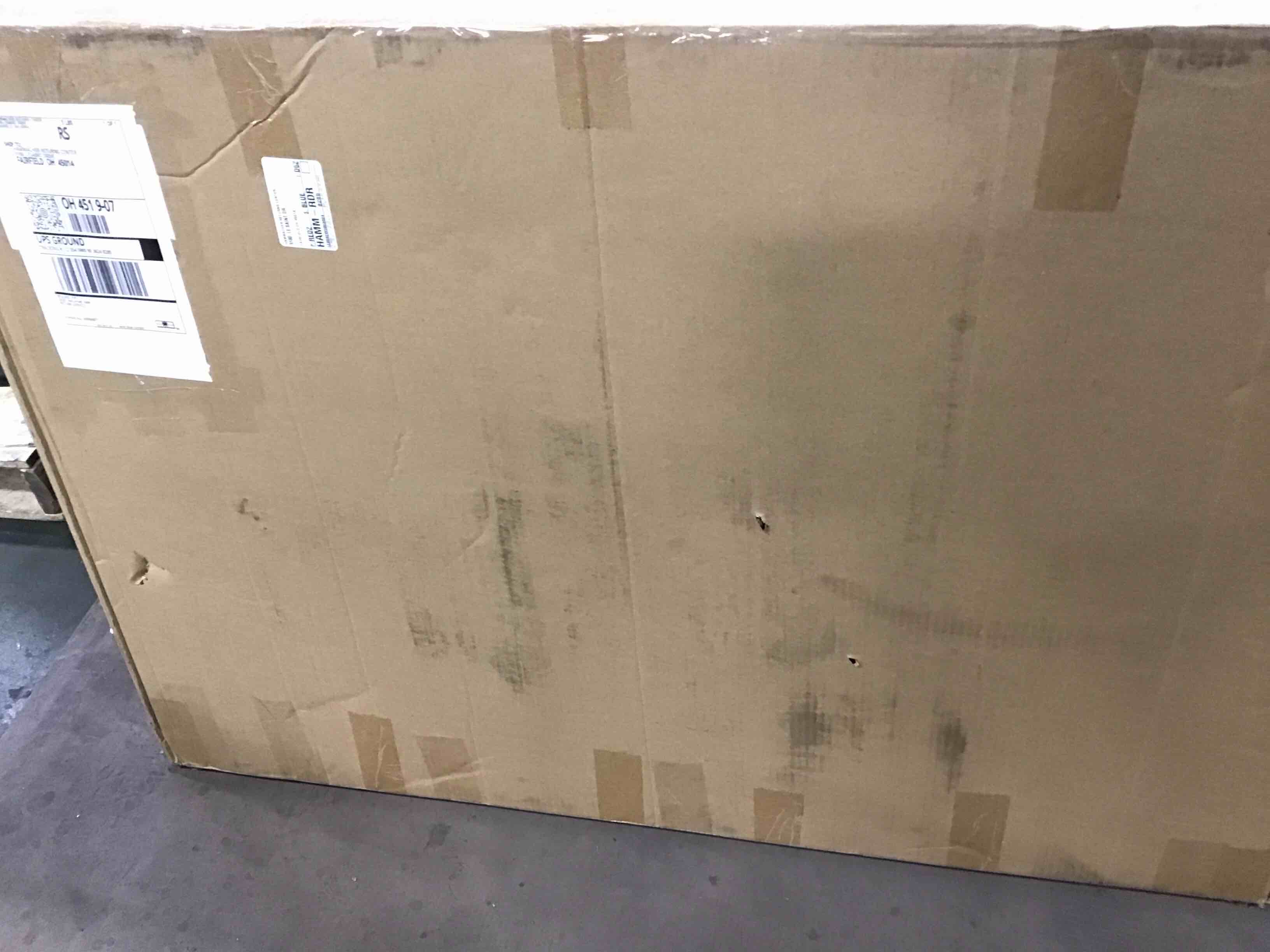 https://s3.amazonaws.com/lotting-images-prod/bidfta/RED5908259_1705611436037.jpeg