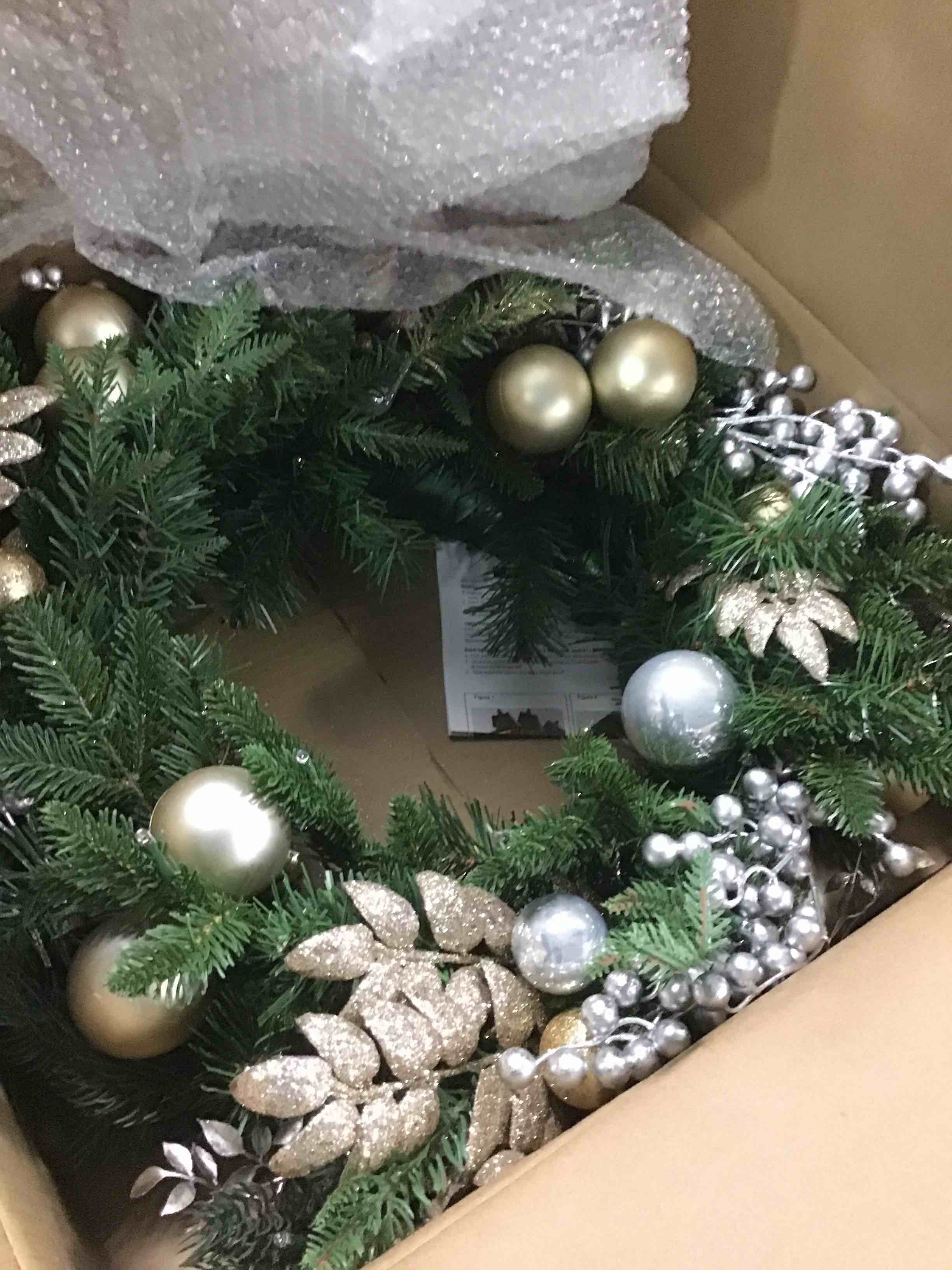 https://s3.amazonaws.com/lotting-images-prod/bidfta/RED5909163_1705609174356.jpeg
