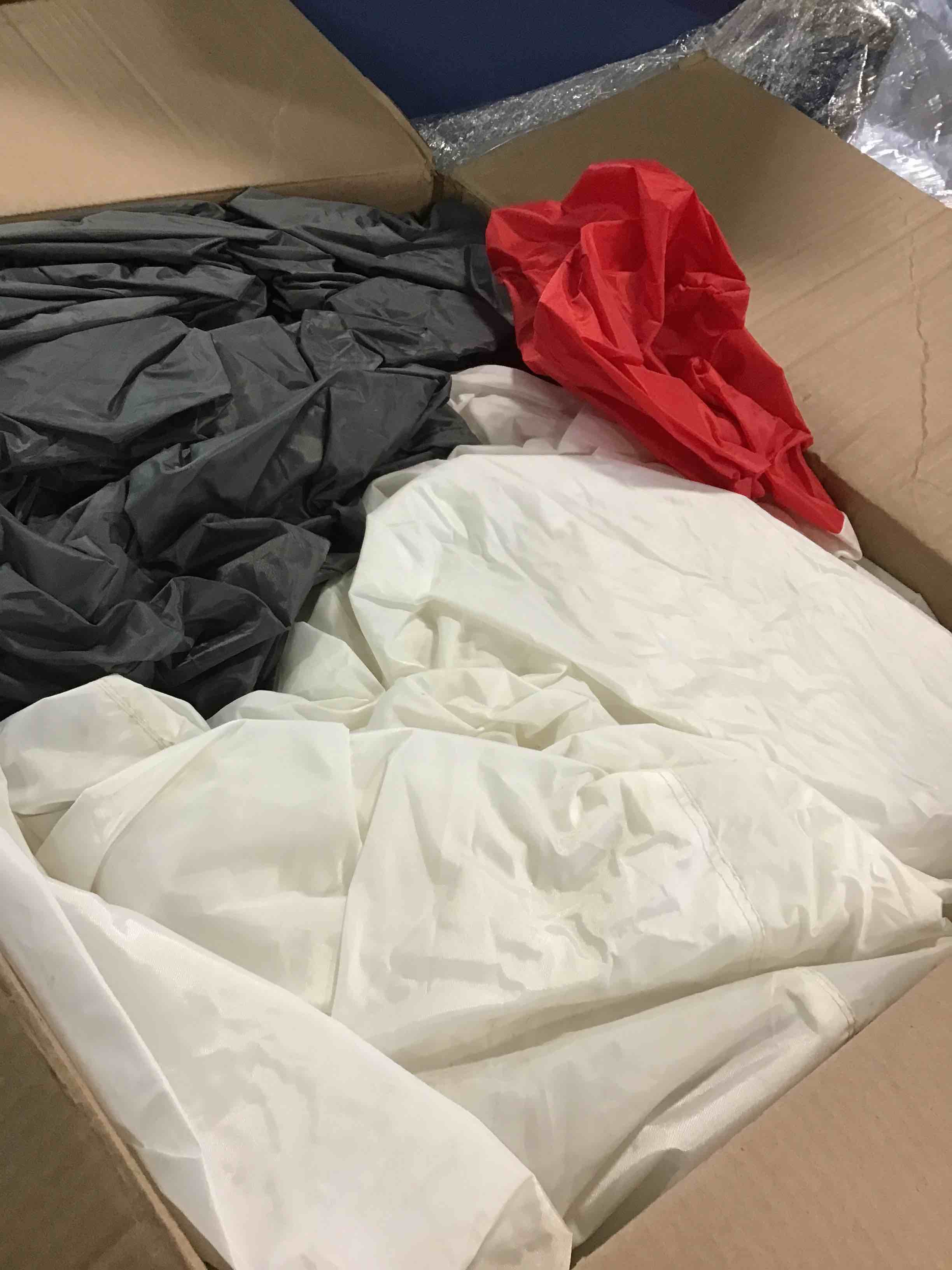 https://s3.amazonaws.com/lotting-images-prod/bidfta/RED5909169_1705610000361.jpeg