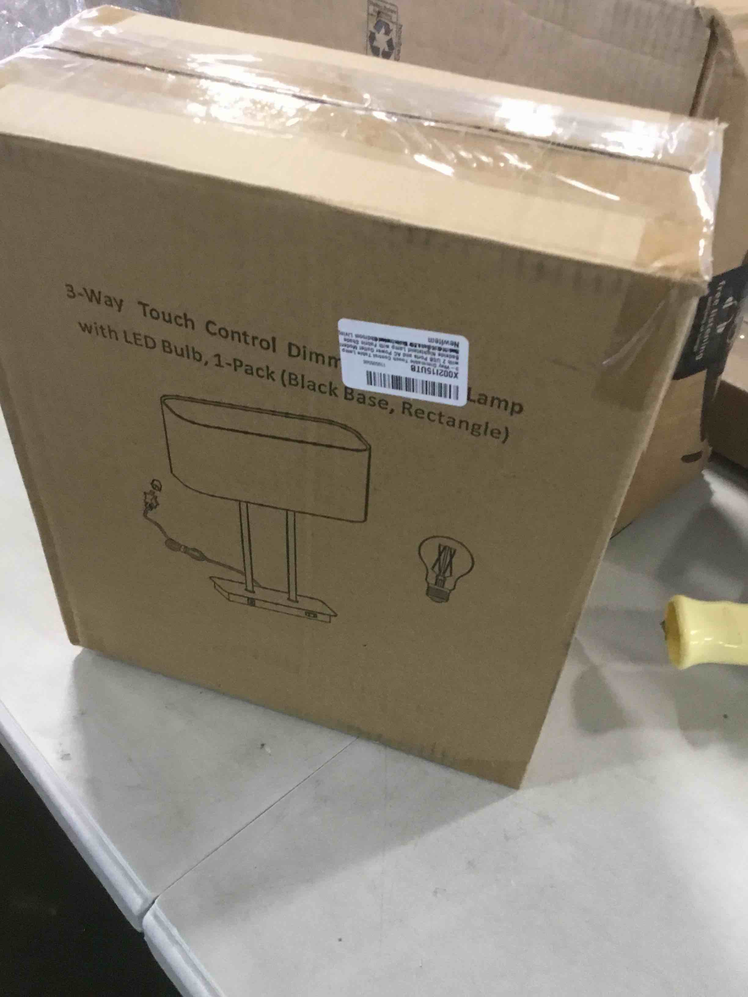 https://s3.amazonaws.com/lotting-images-prod/bidfta/RED5909361_1705767376455.jpeg