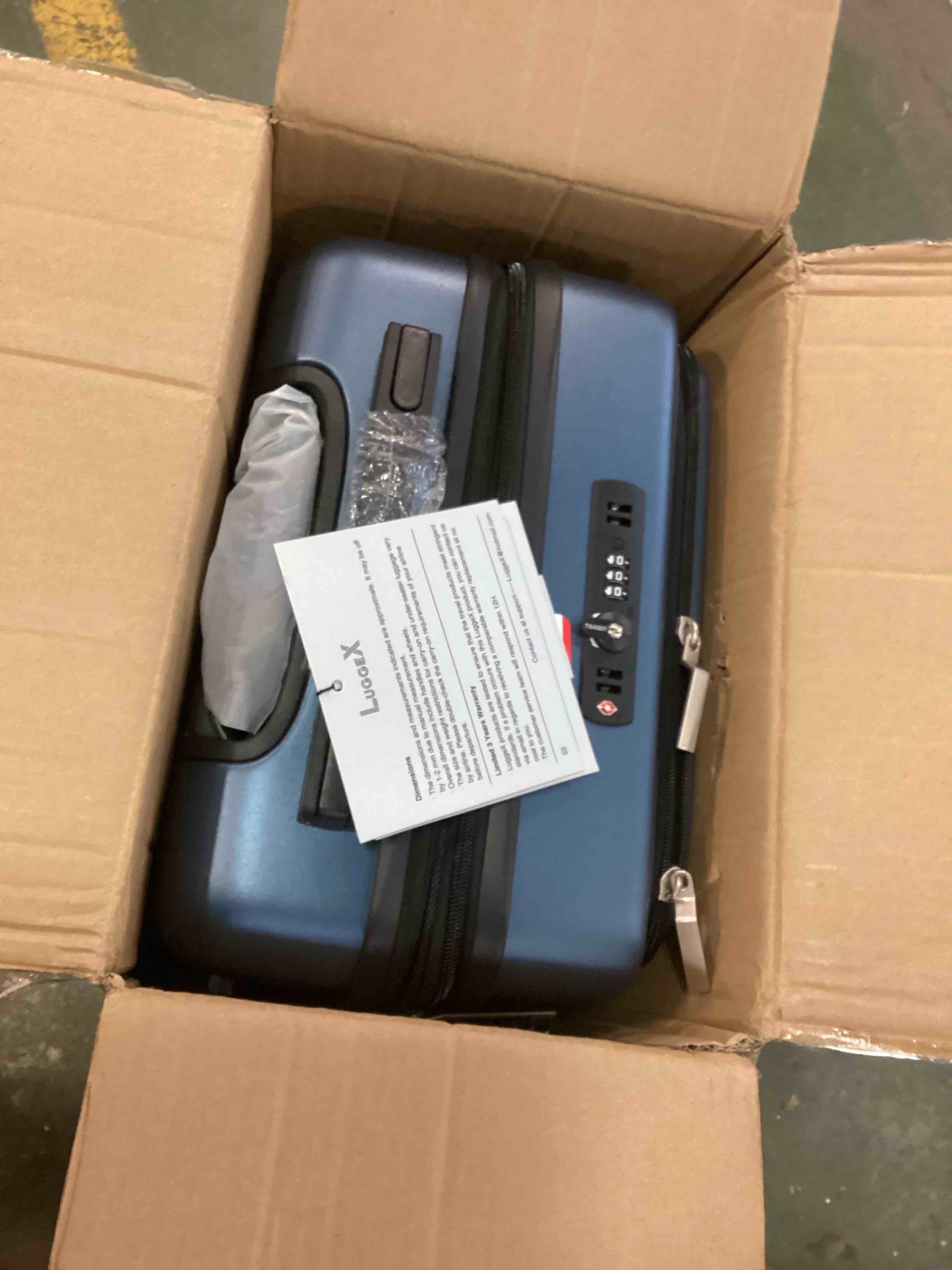 https://s3.amazonaws.com/lotting-images-prod/bidfta/RED5910708_1705609789433.jpeg