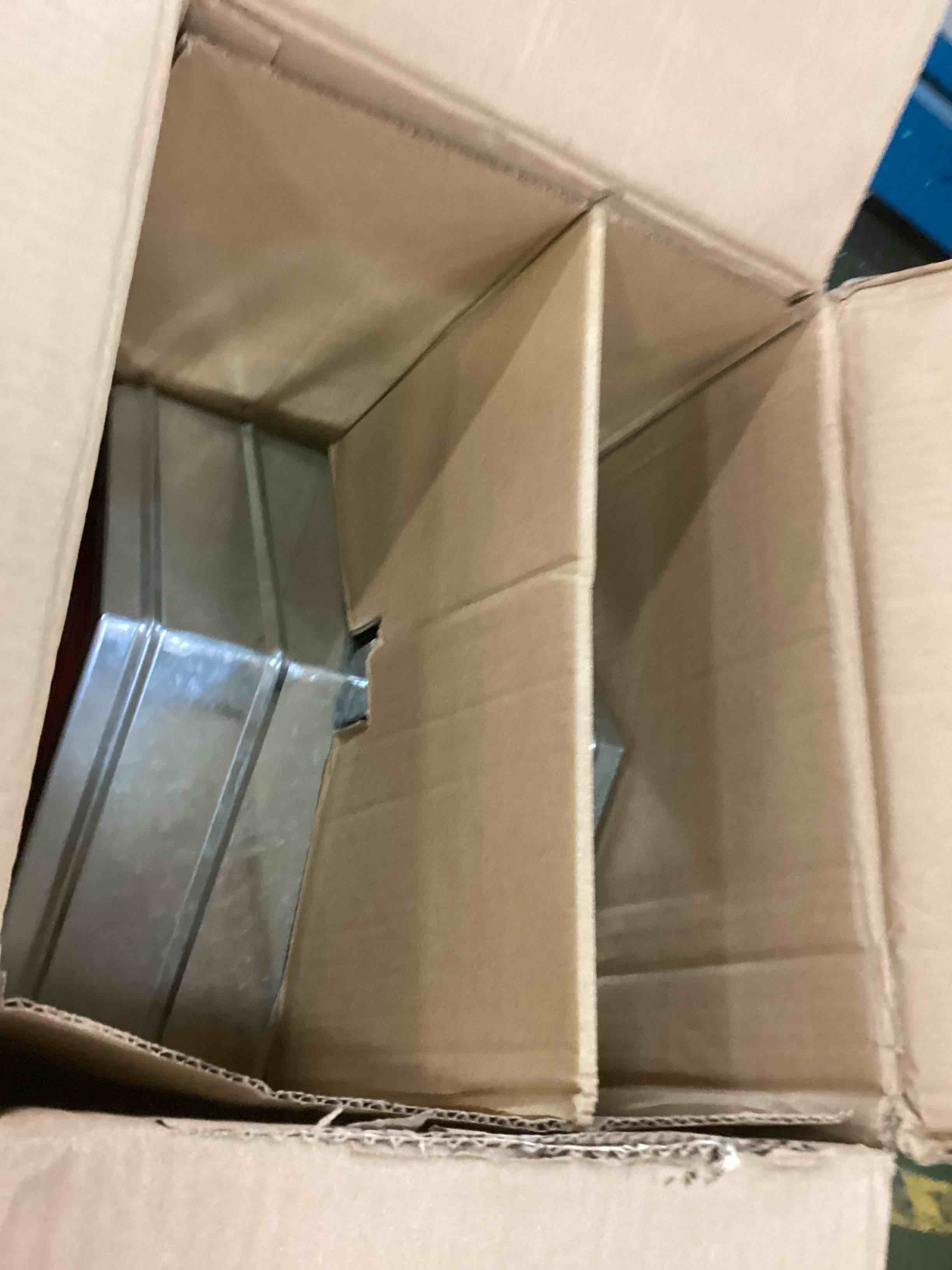 https://s3.amazonaws.com/lotting-images-prod/bidfta/RED5910712_1705610122523.jpeg