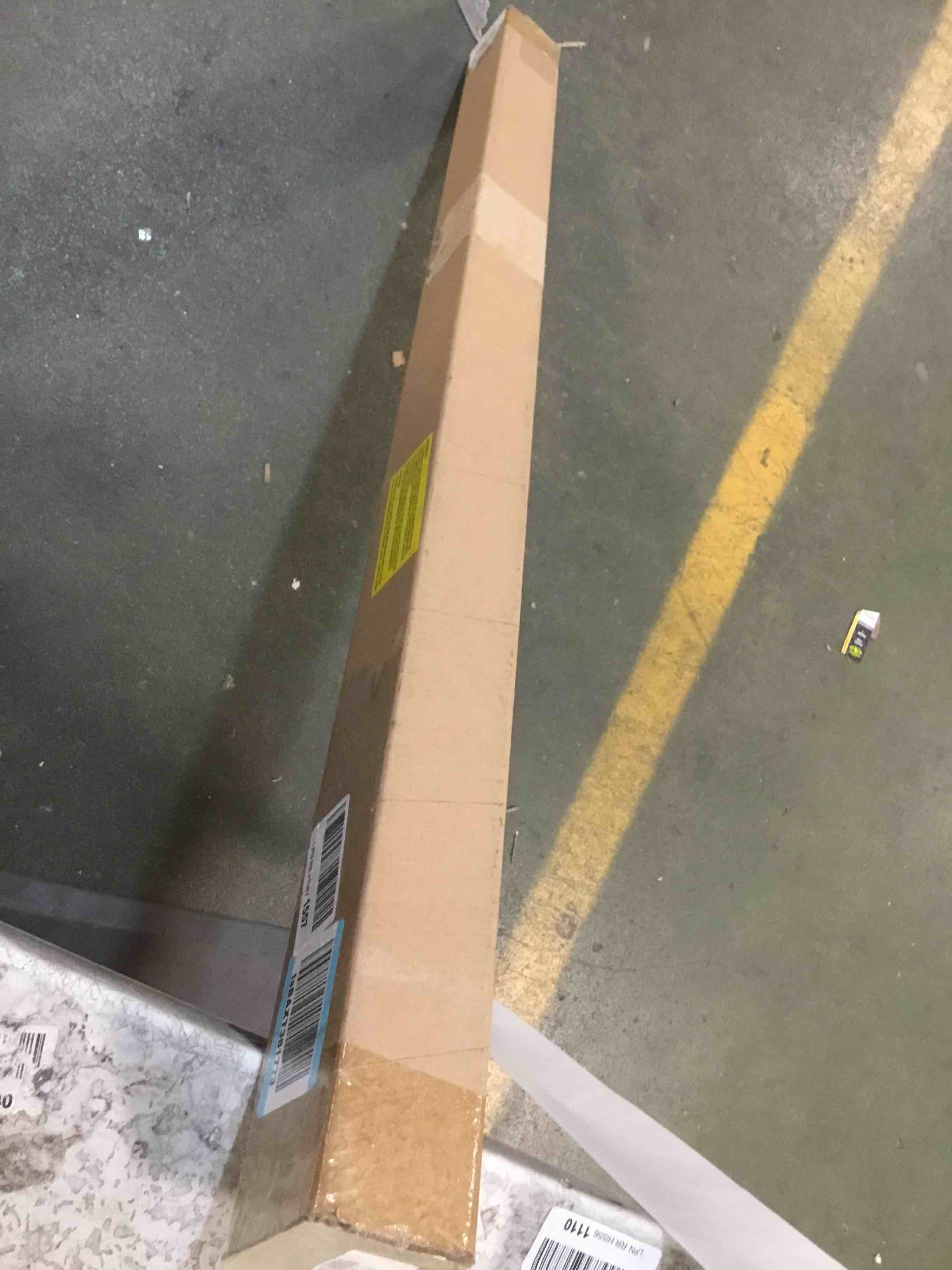 https://s3.amazonaws.com/lotting-images-prod/bidfta/RED5911223_1705929753083.jpeg