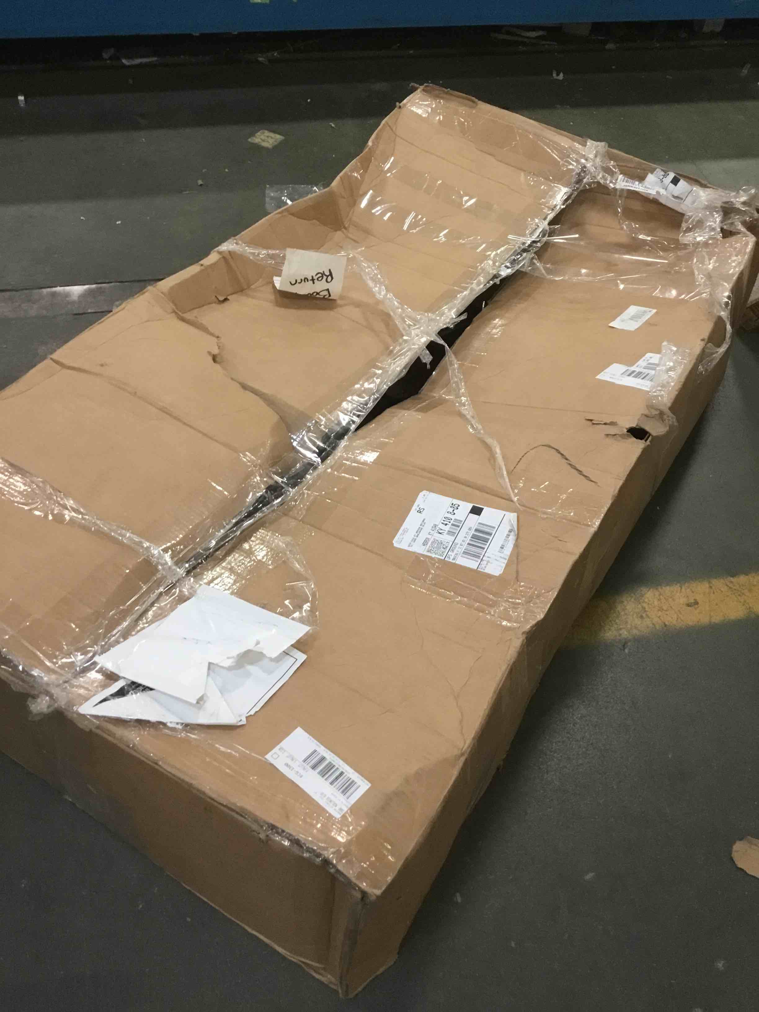 https://s3.amazonaws.com/lotting-images-prod/bidfta/RED5911250_1705932847237.jpeg