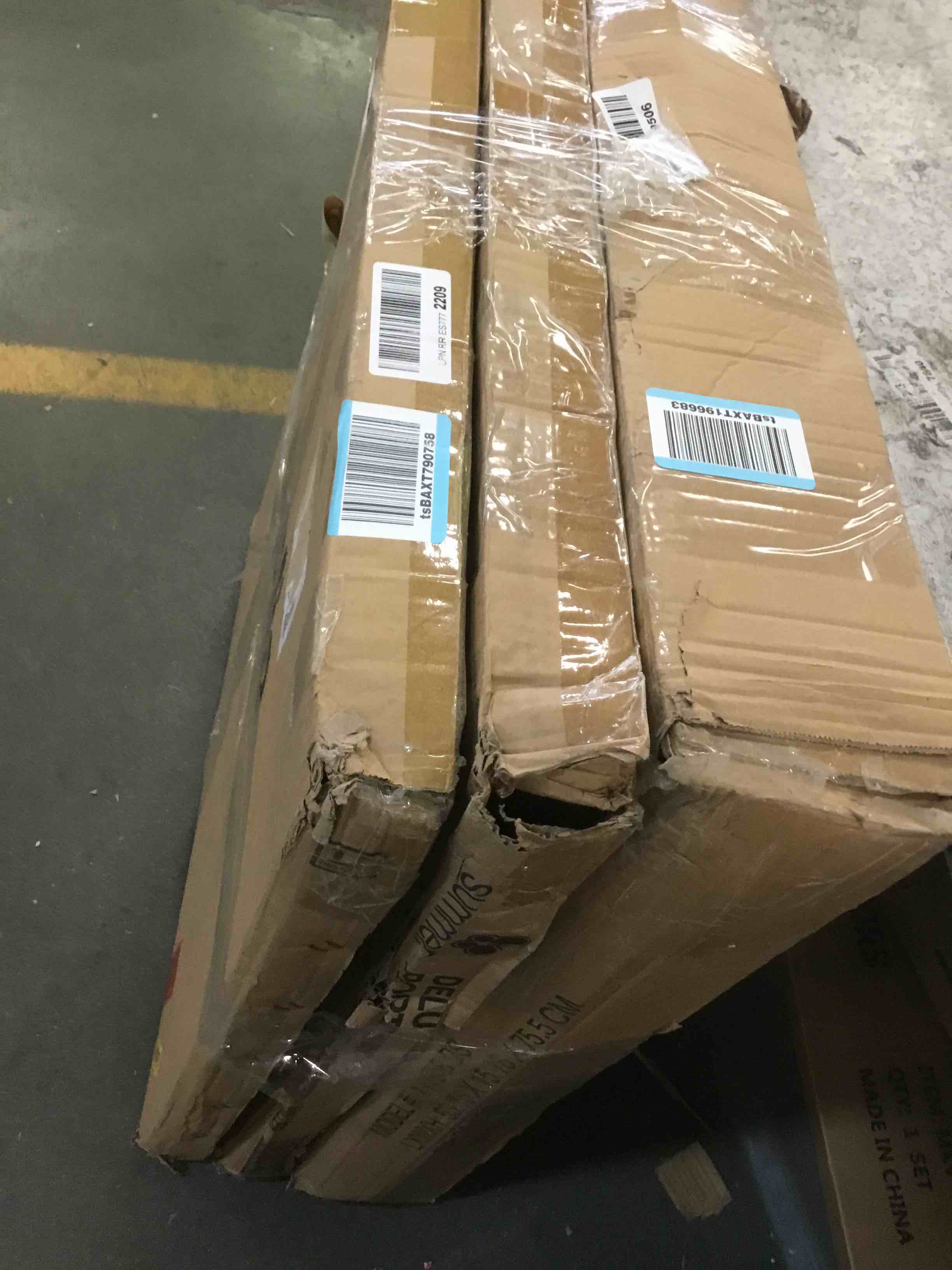 https://s3.amazonaws.com/lotting-images-prod/bidfta/RED5911273_1705937528457.jpeg