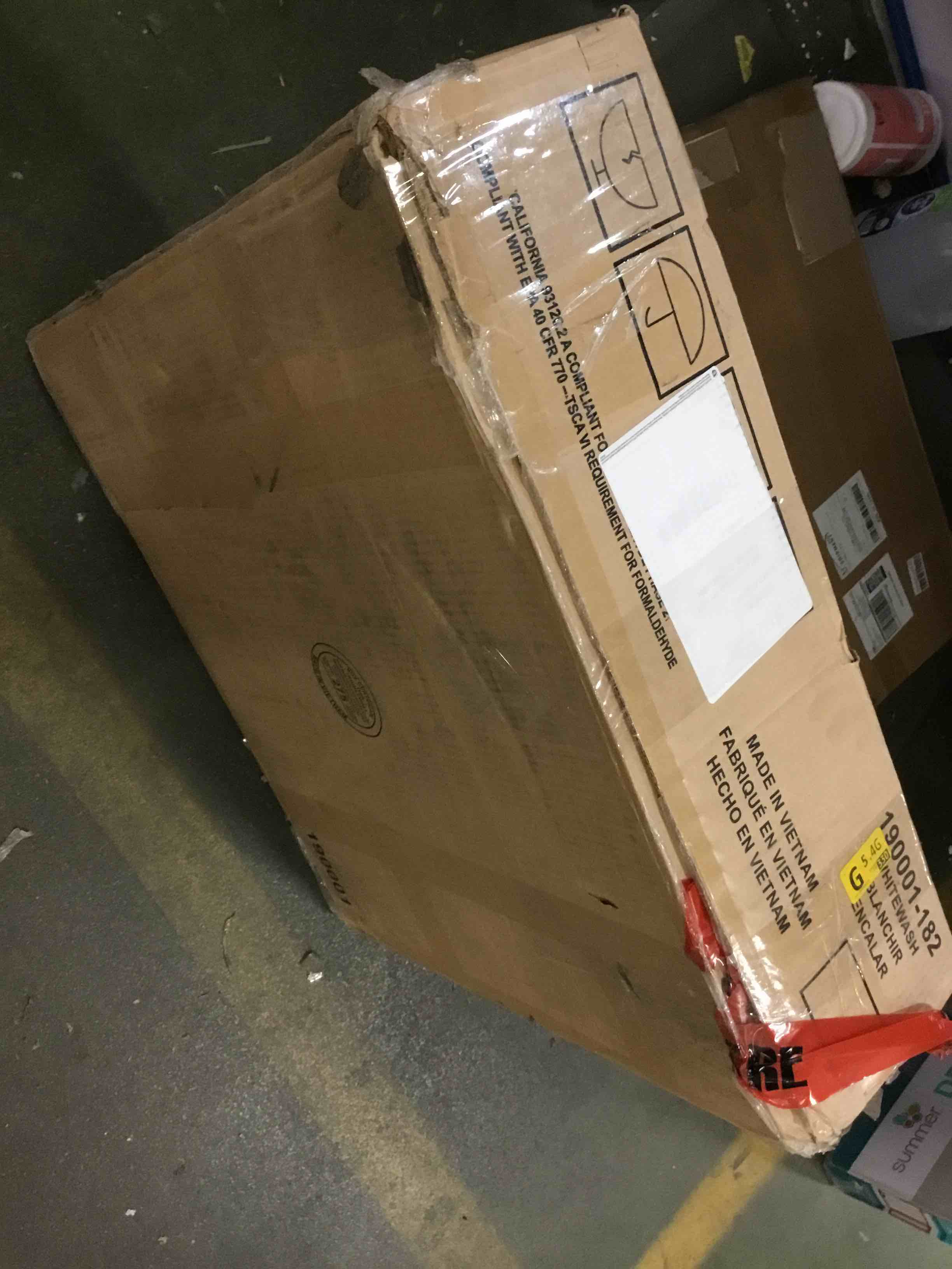 https://s3.amazonaws.com/lotting-images-prod/bidfta/RED5911438_1706016455772.jpeg